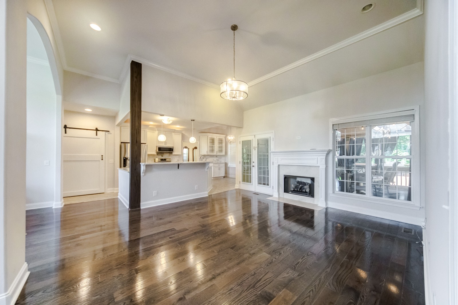 300 Artesa Dr, White House, TN 37188