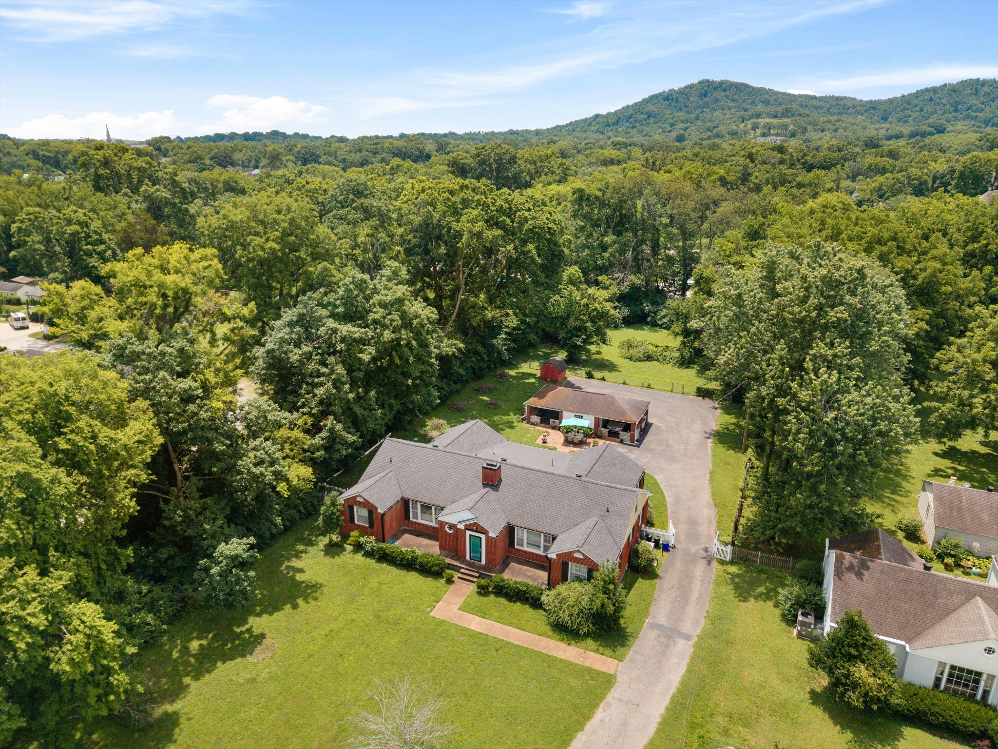 923 Battery Ln, Nashville, TN 37220