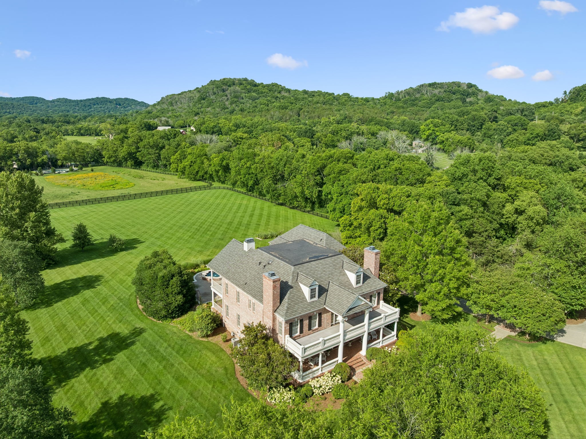2420 Hidden River Ln, Franklin, TN 37069