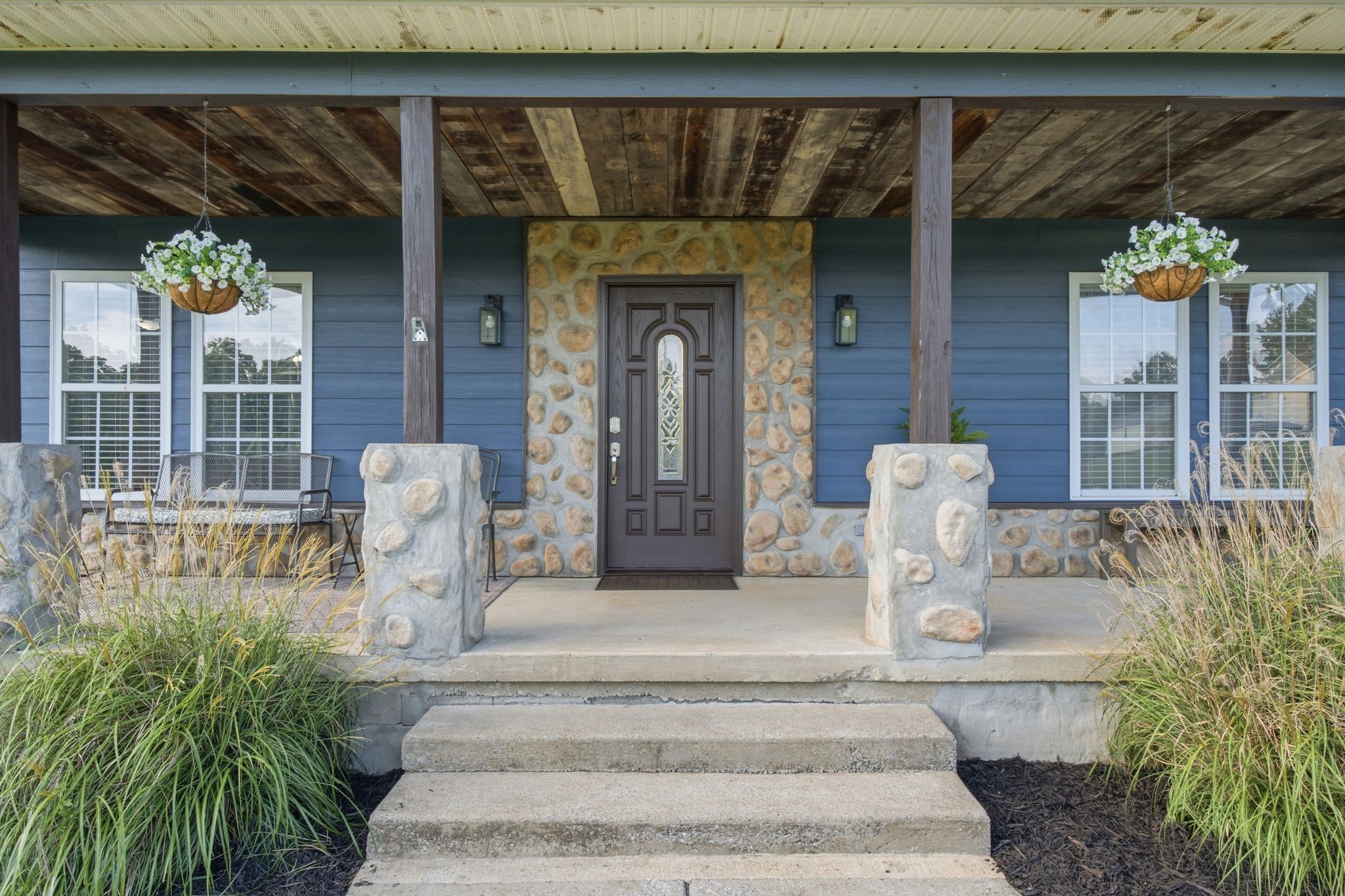 1002 Larkspur Meadows Ln, Portland, TN 37148