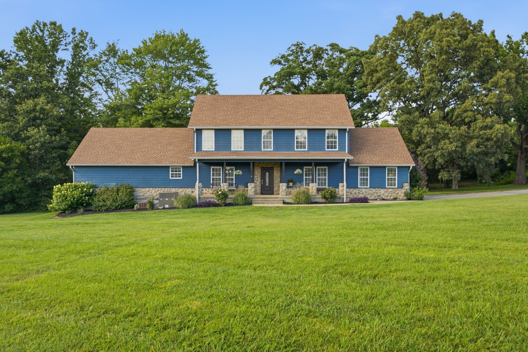 1002 Larkspur Meadows Ln, Portland, TN 37148
