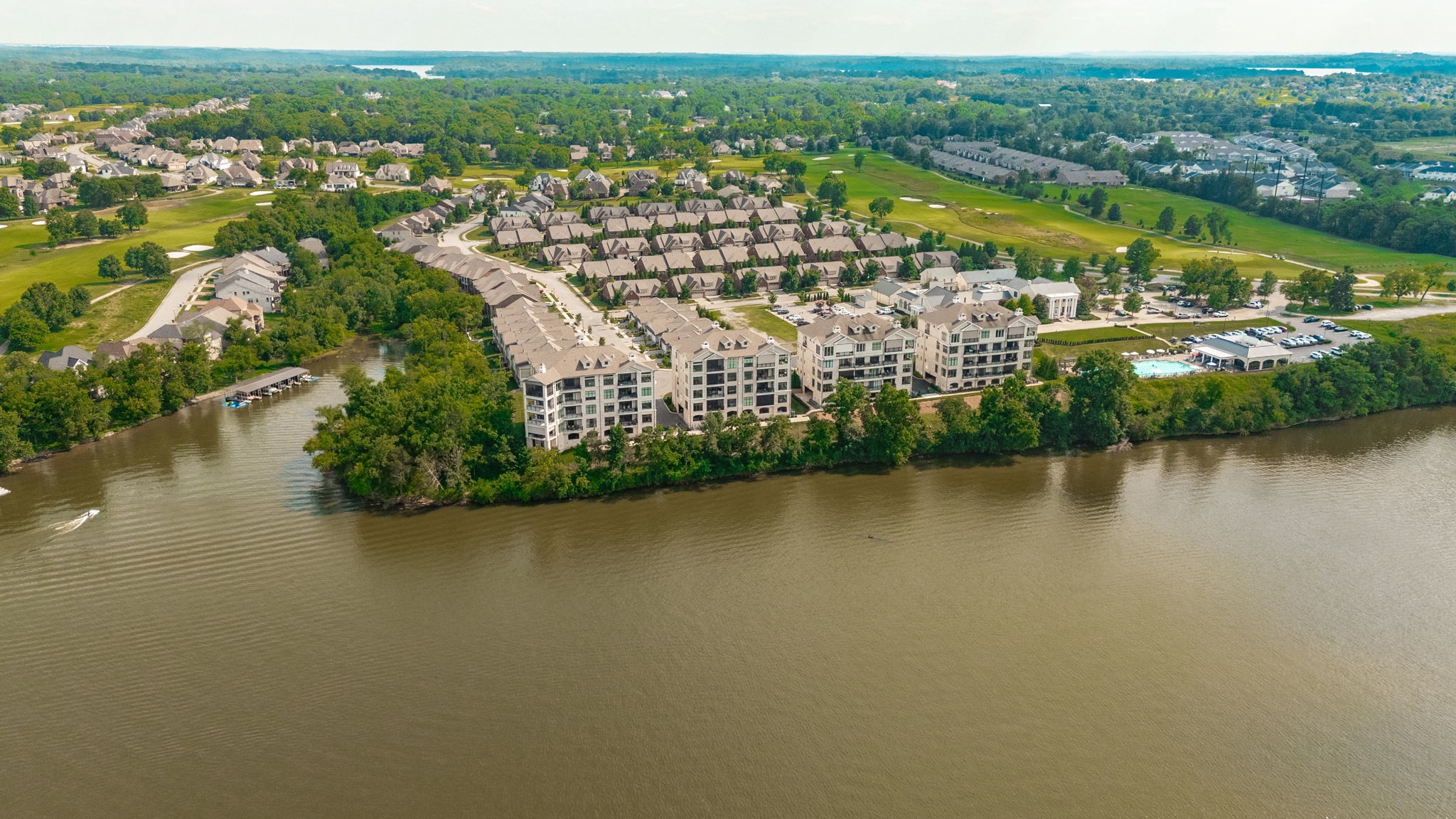 1024 Club View Dr #D301, Gallatin, TN 37066