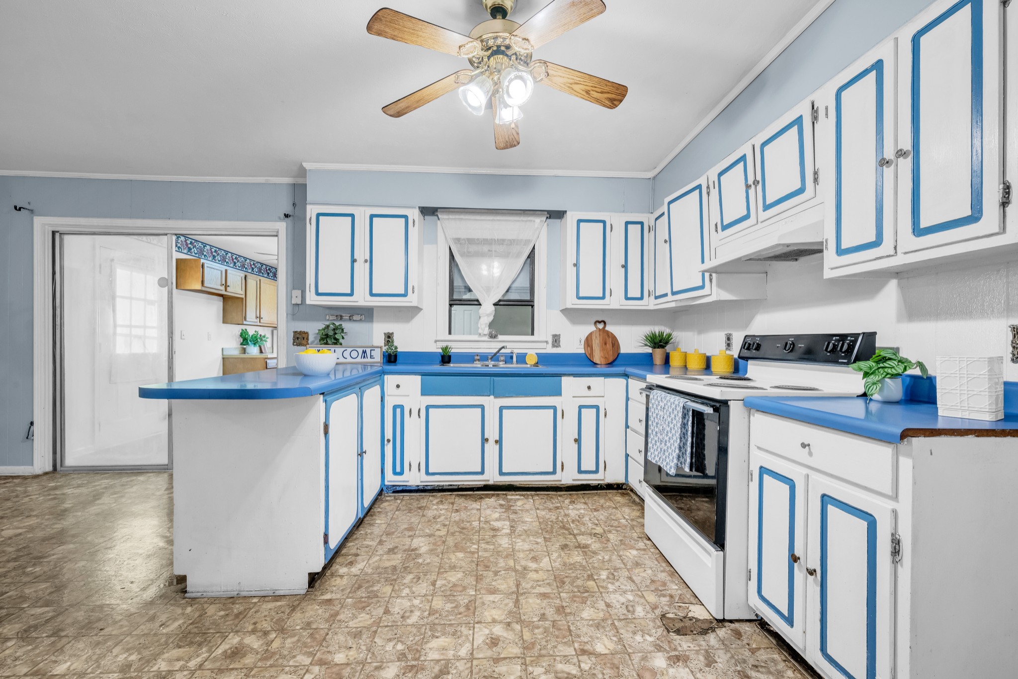 152 W Piney Rd, Dickson, TN 37055