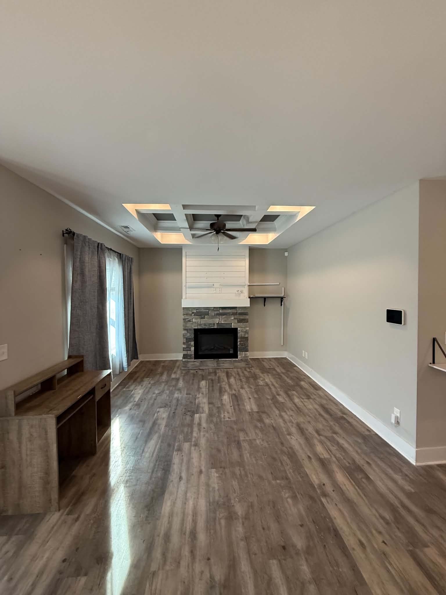 308 College St, Burns, TN 37029