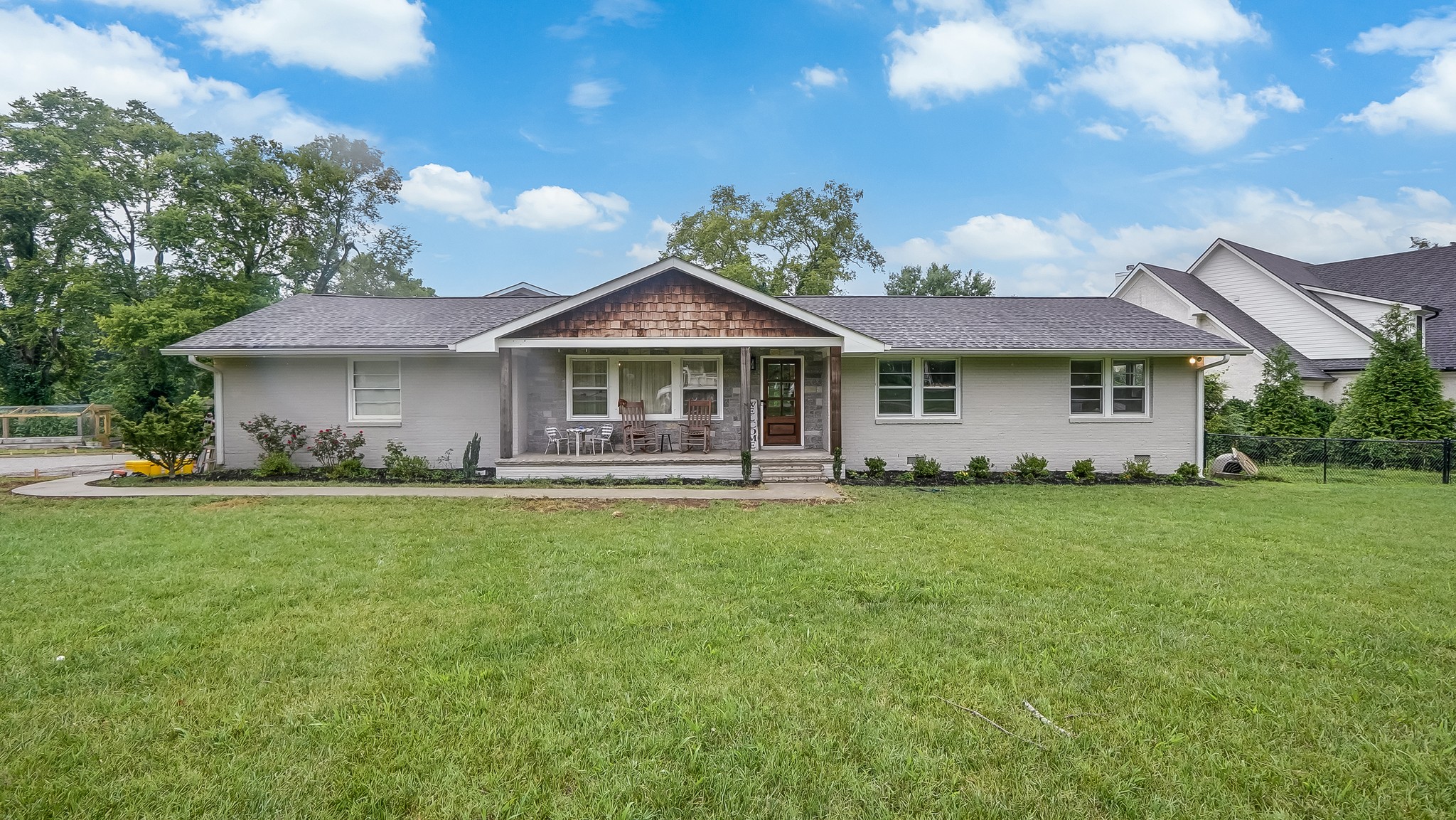 824 Clematis Dr, Nashville, TN 37205