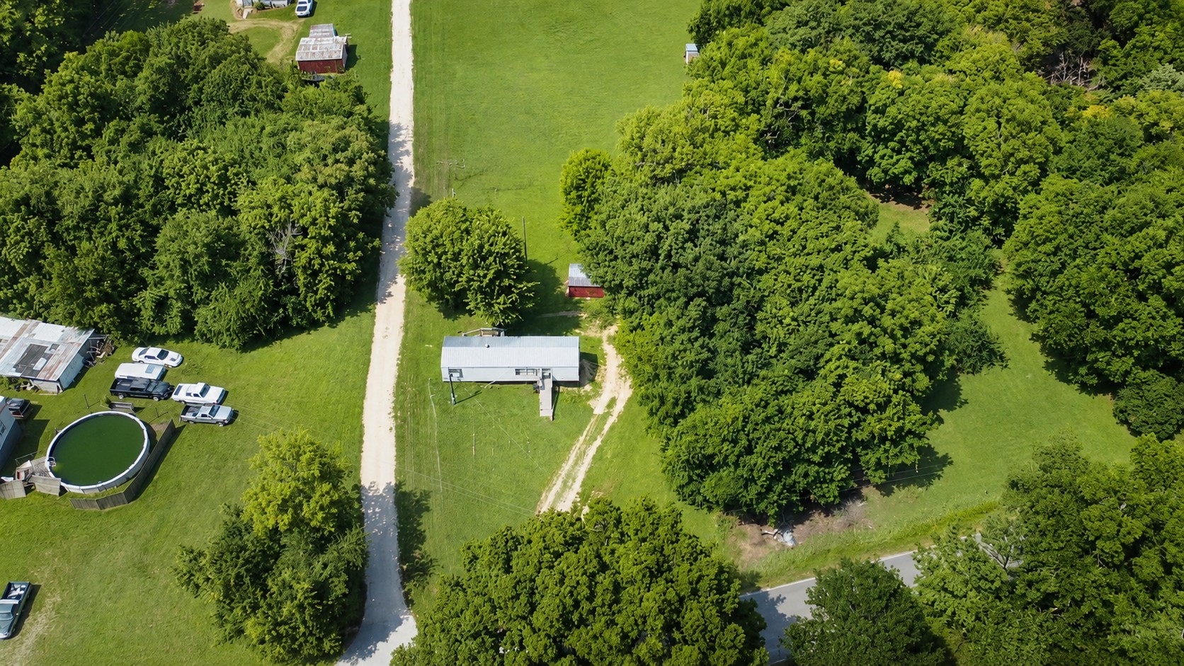 8077 Golf Club Rd, Mount Pleasant, TN 38474