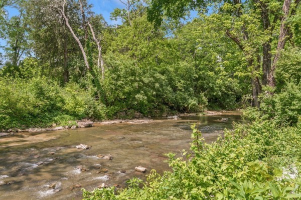 223 Holywell Dr, Gallatin, TN 37066
