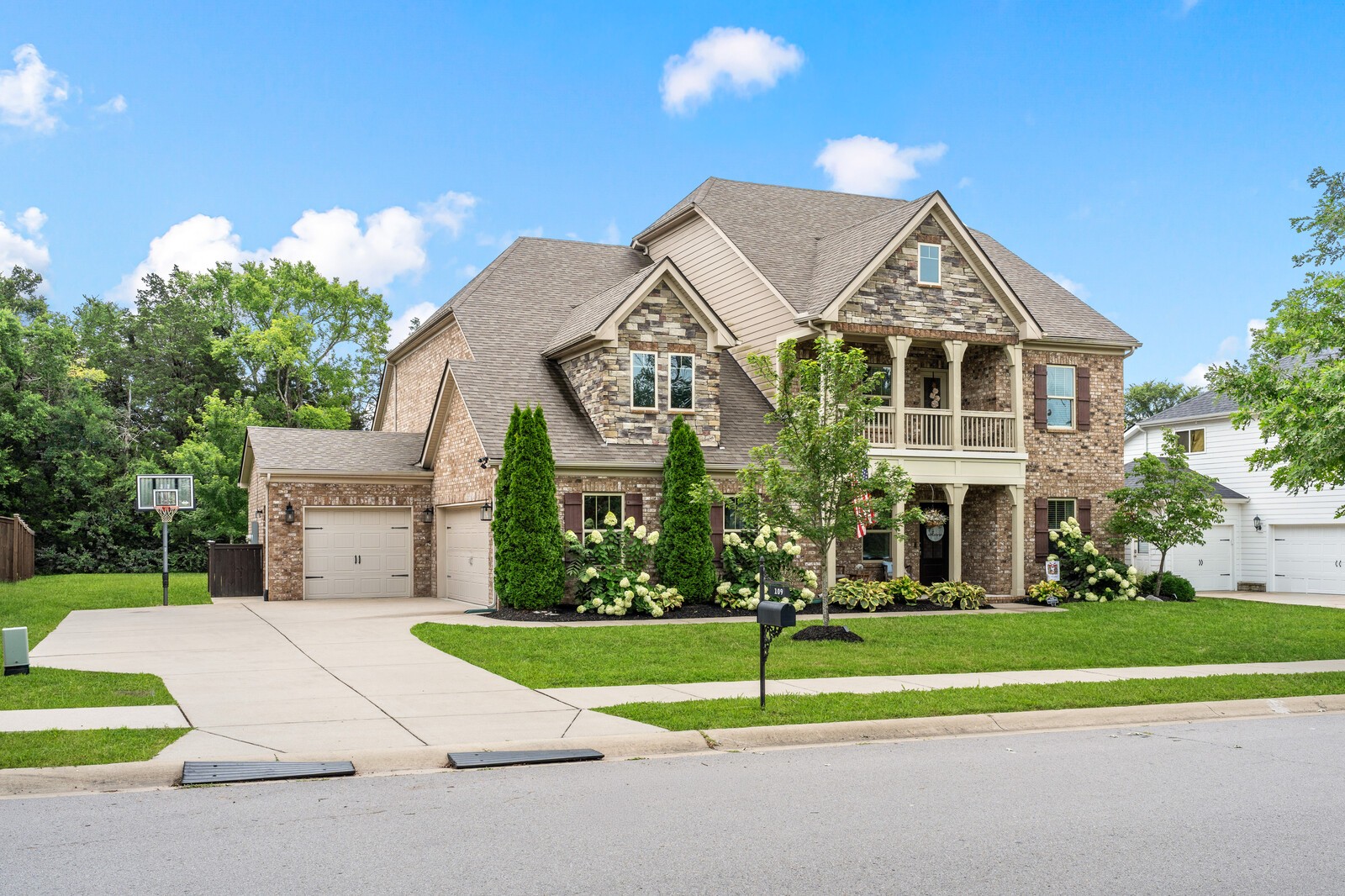 109 Burberry Glen Blvd, Nolensville, TN 37135