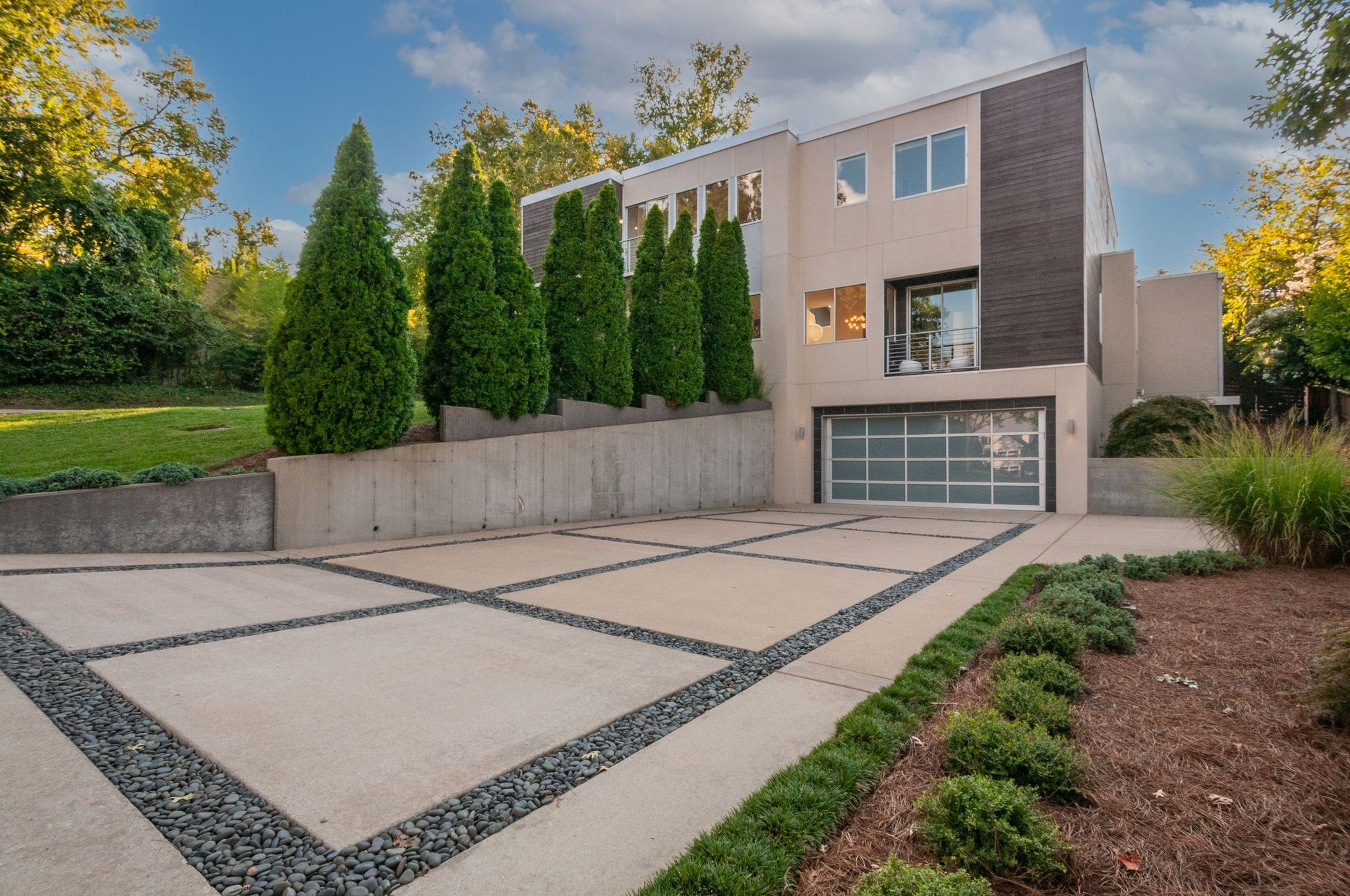 2707 Hawthorne Pl, Nashville, TN 37212