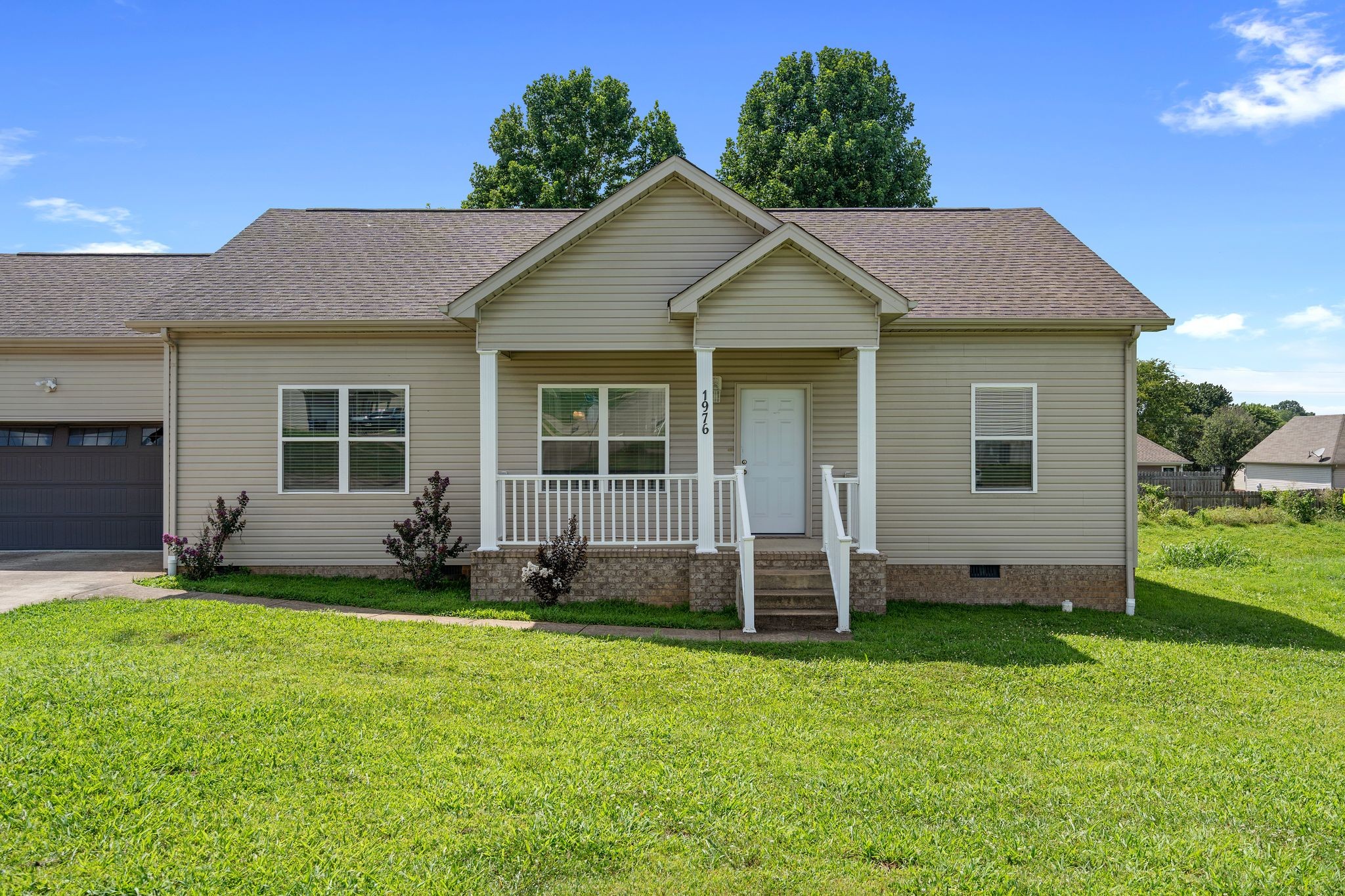 1976 Normandy Dr, Columbia, TN 38401