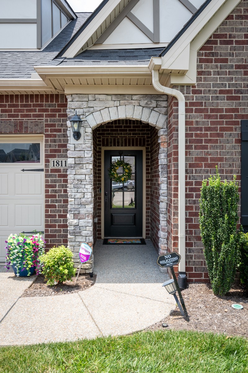 1811 Ravenwood Ct, Lebanon, TN 37090