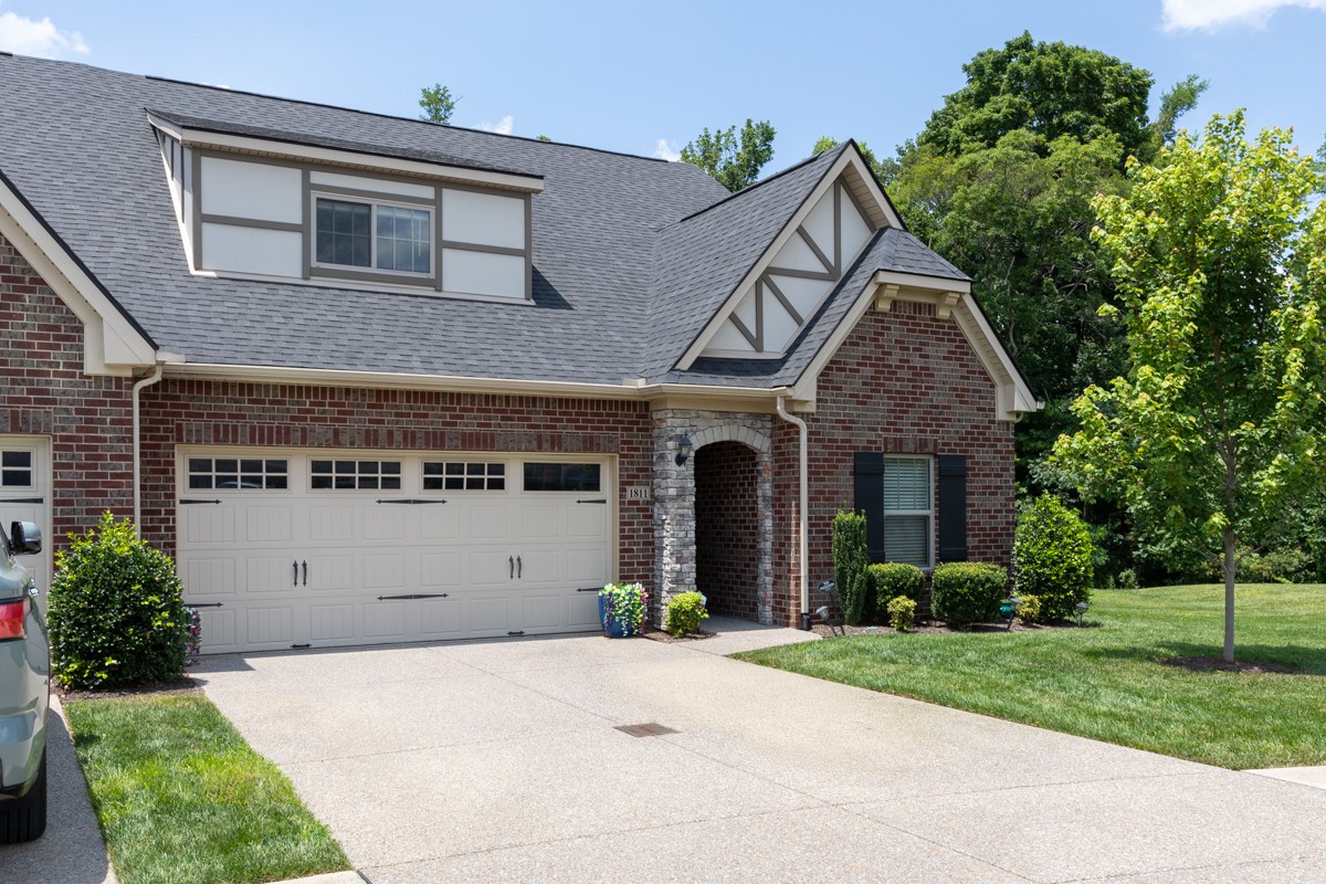 1811 Ravenwood Ct, Lebanon, TN 37090