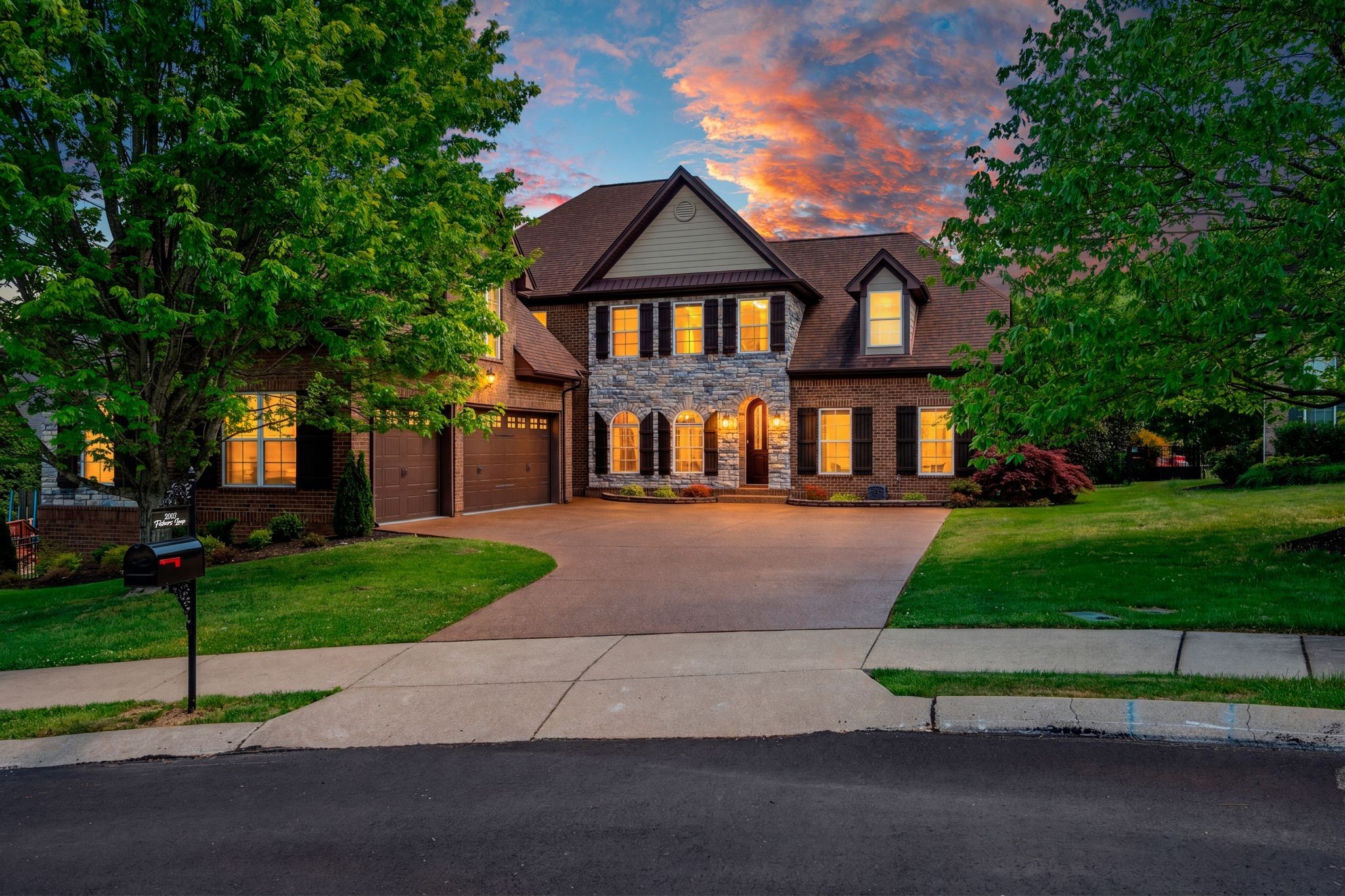 2003 Fishers Loop, Spring Hill, TN 37174