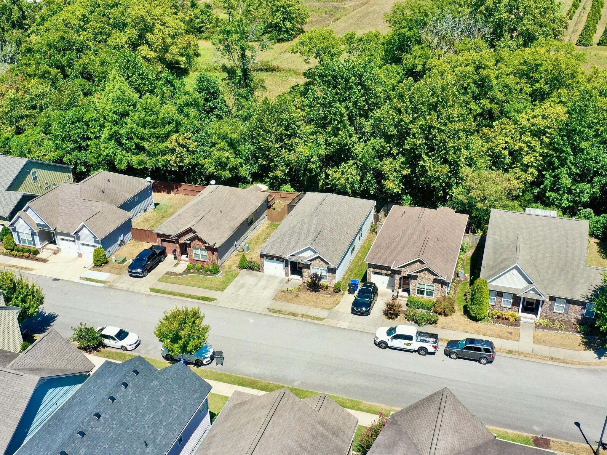 2422 Duxbury Dr, Columbia, TN 38401