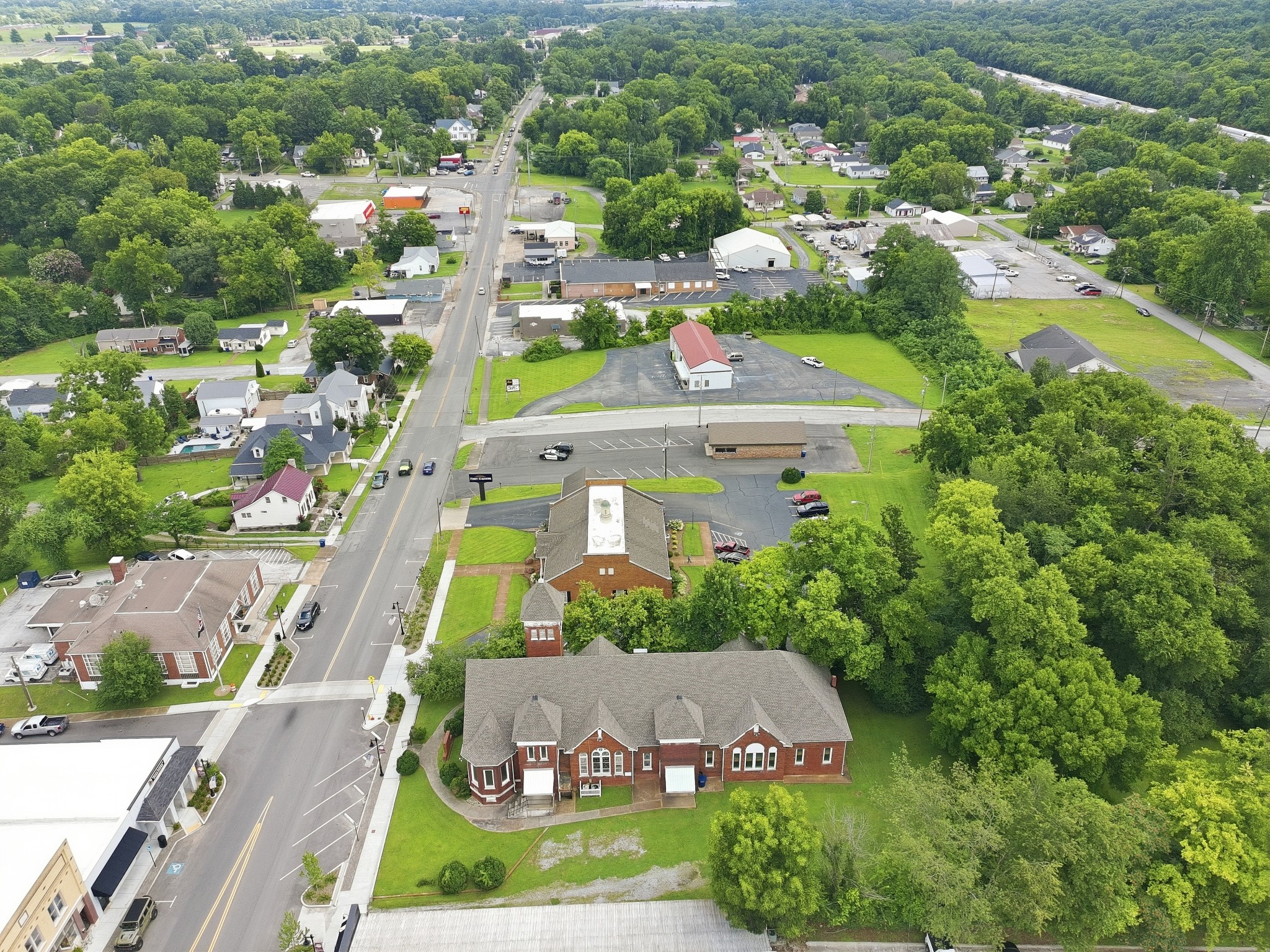 126 N Main St, Mount Pleasant, TN 38474