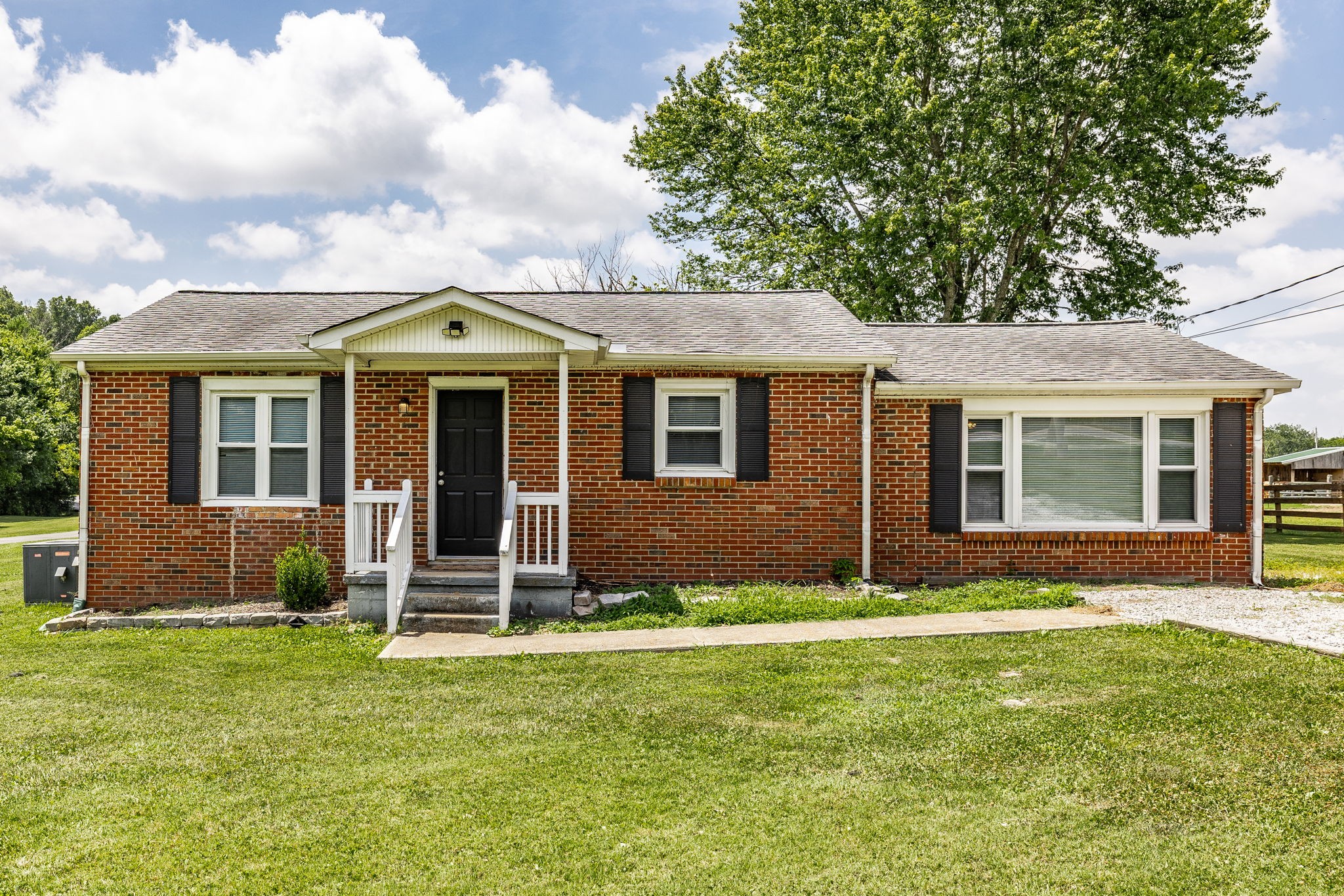 2952 Highway 41 S, Springfield, TN 37172