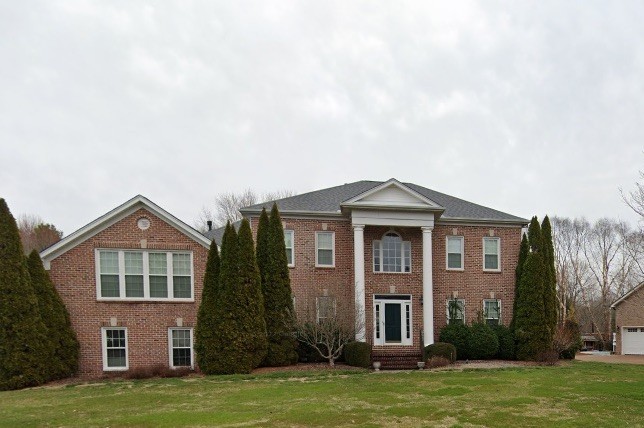 512 Sandpiper Cir, Nashville, TN 37221