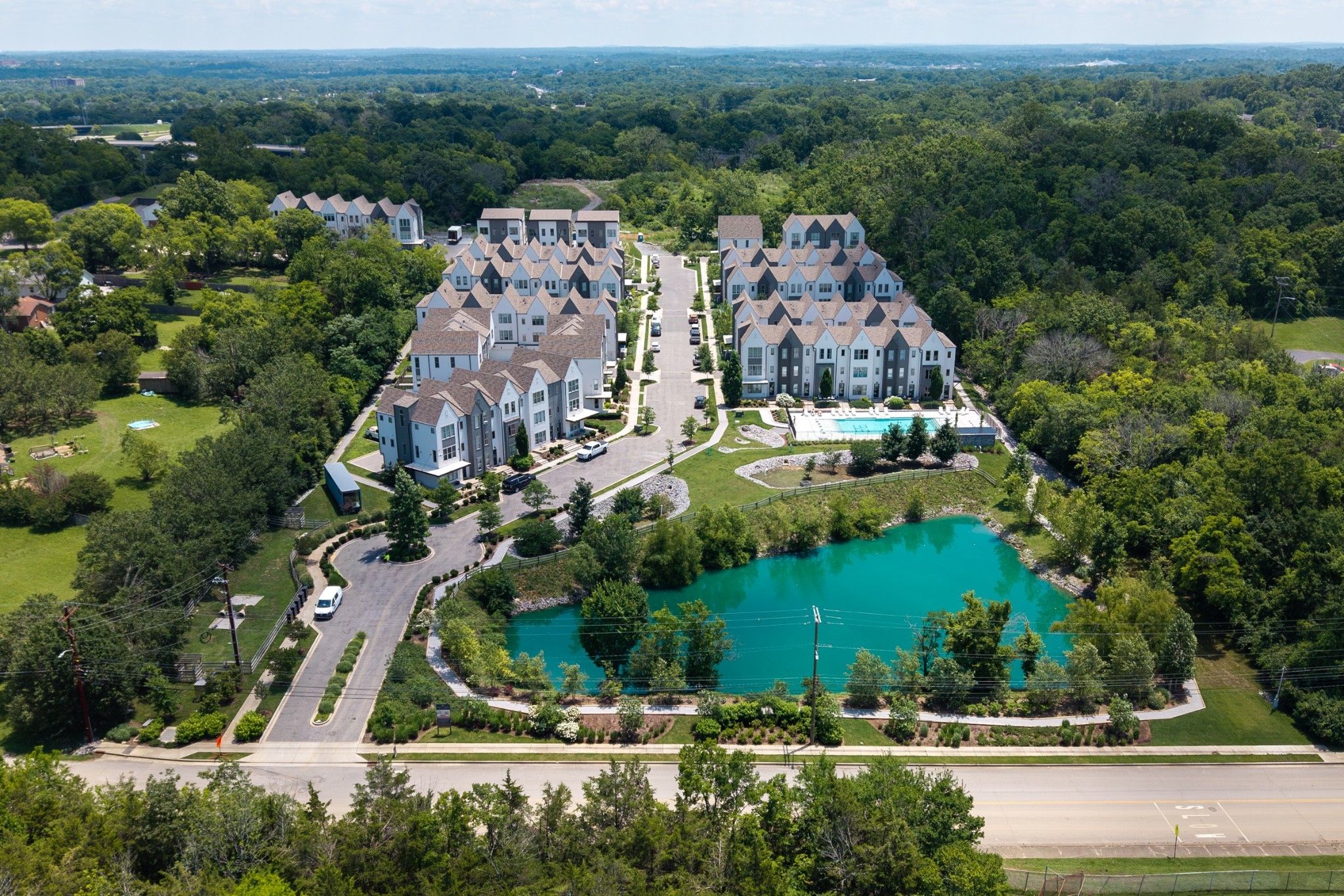 100 Mammoth Ps, Nashville, TN 37216