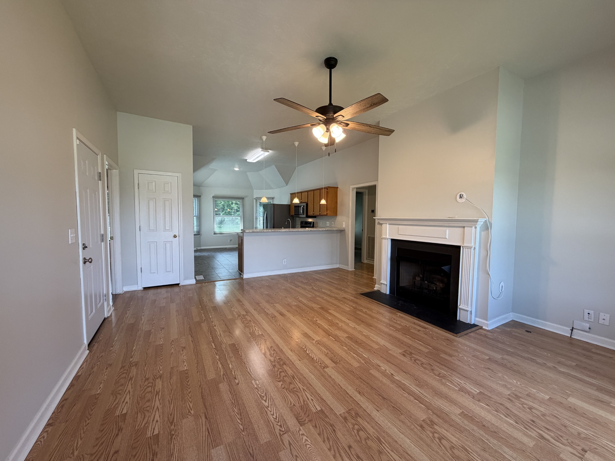 832 Stone Hedge Ct, Old Hickory, TN 37138