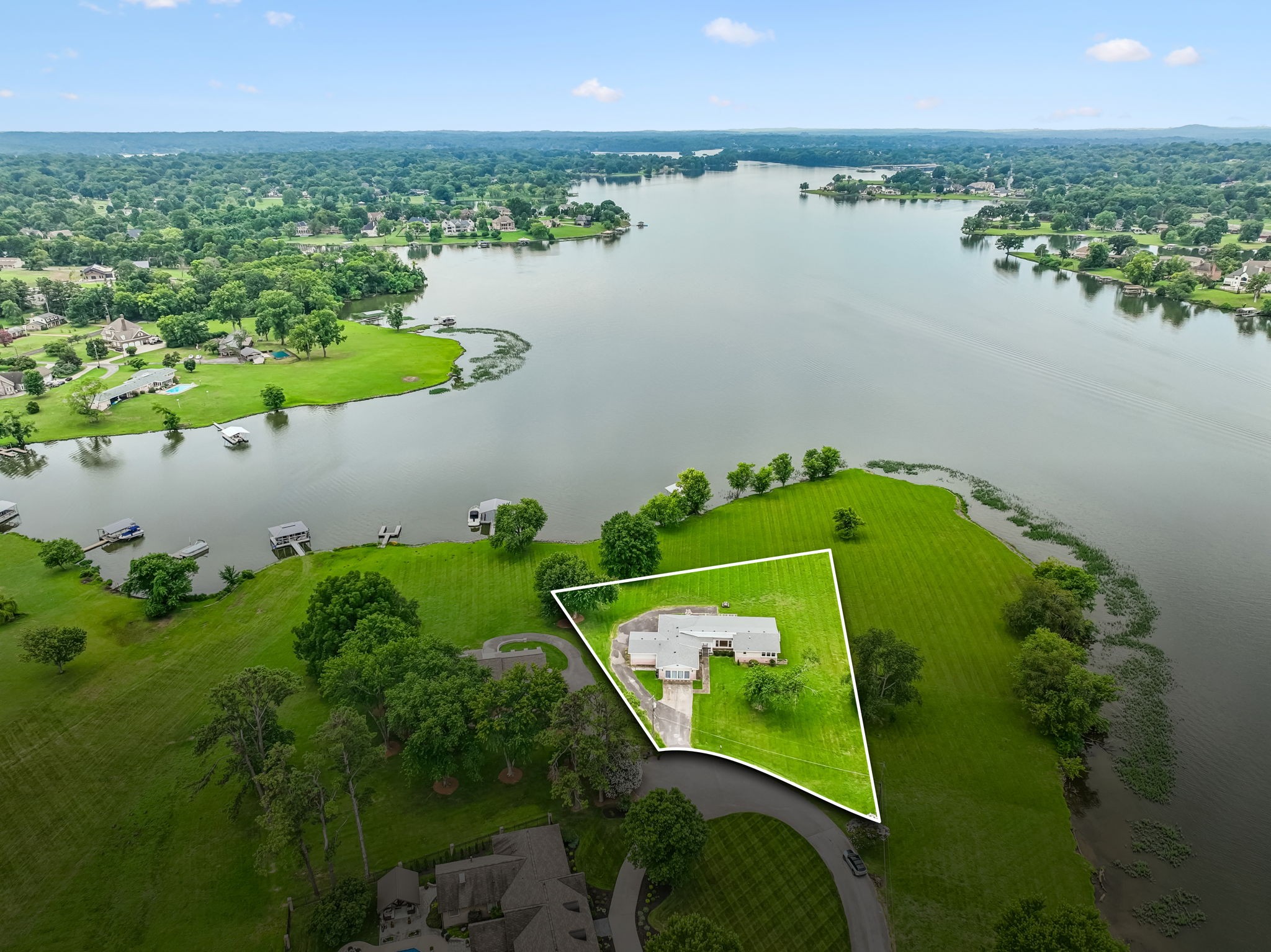 413 Private Dr, Hendersonville, TN 37075