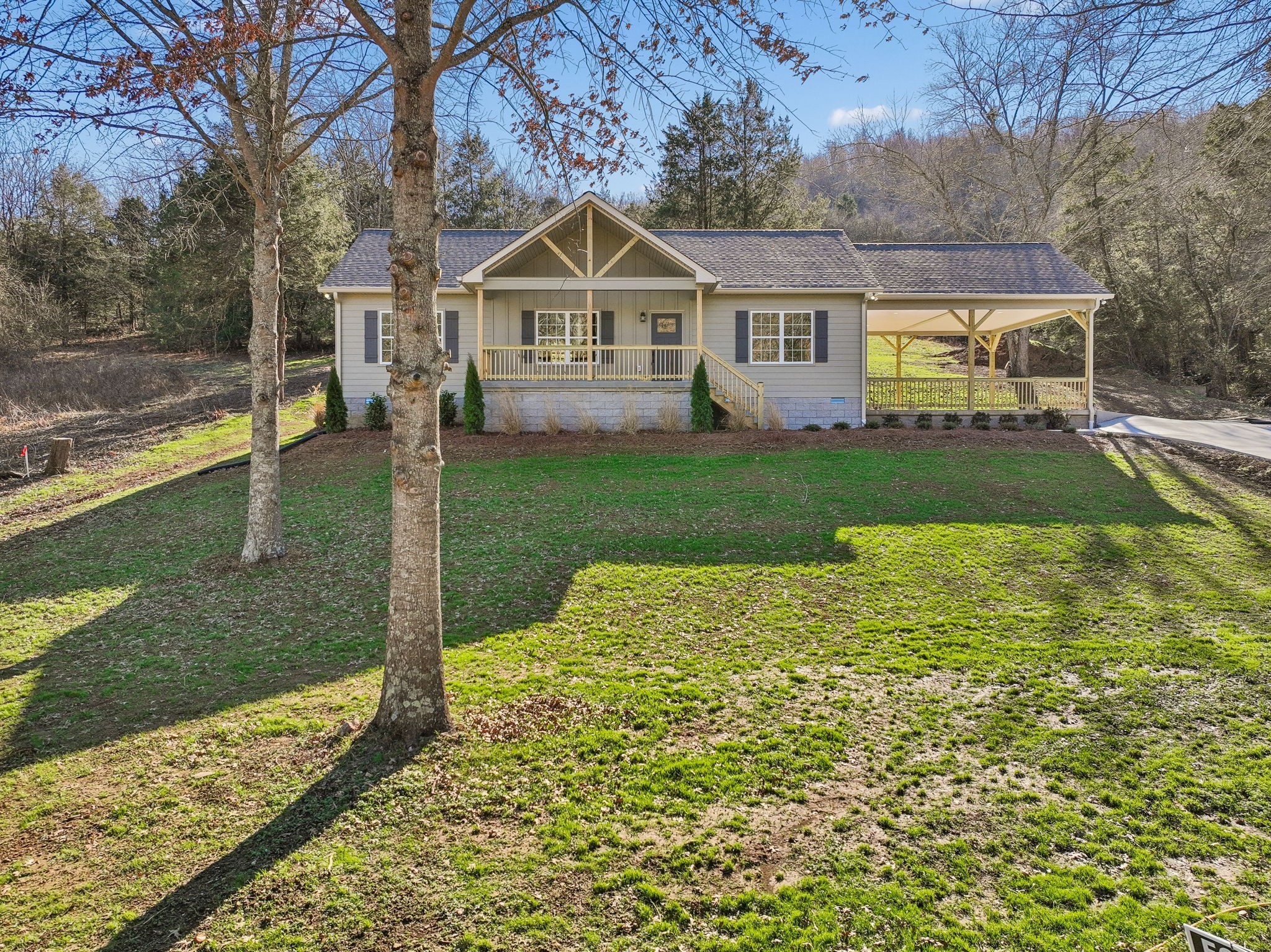 105 Agee Branch Ln, Hickman, TN 38567