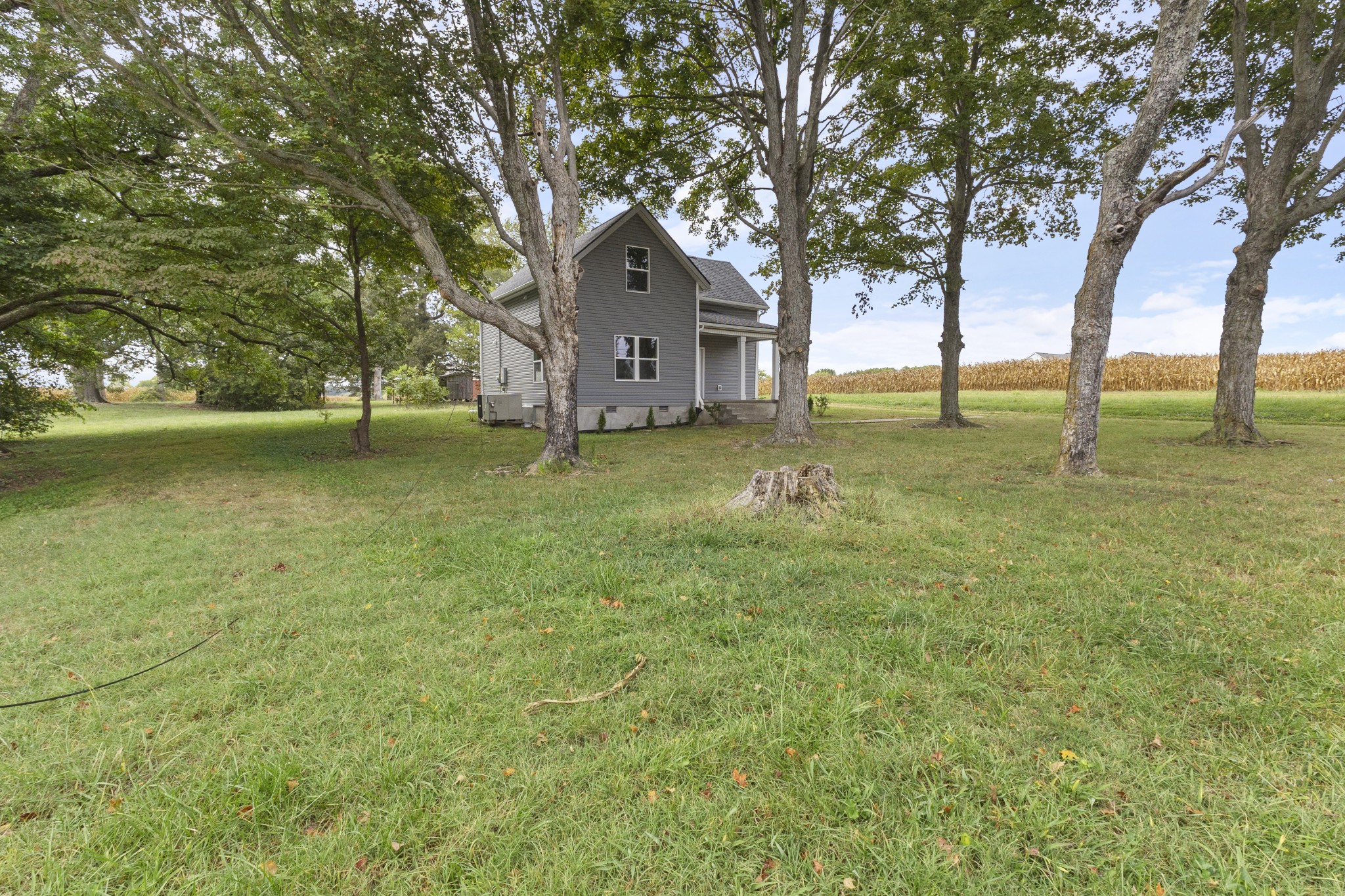 5178 E Robertson Rd, Cross Plains, TN 37049