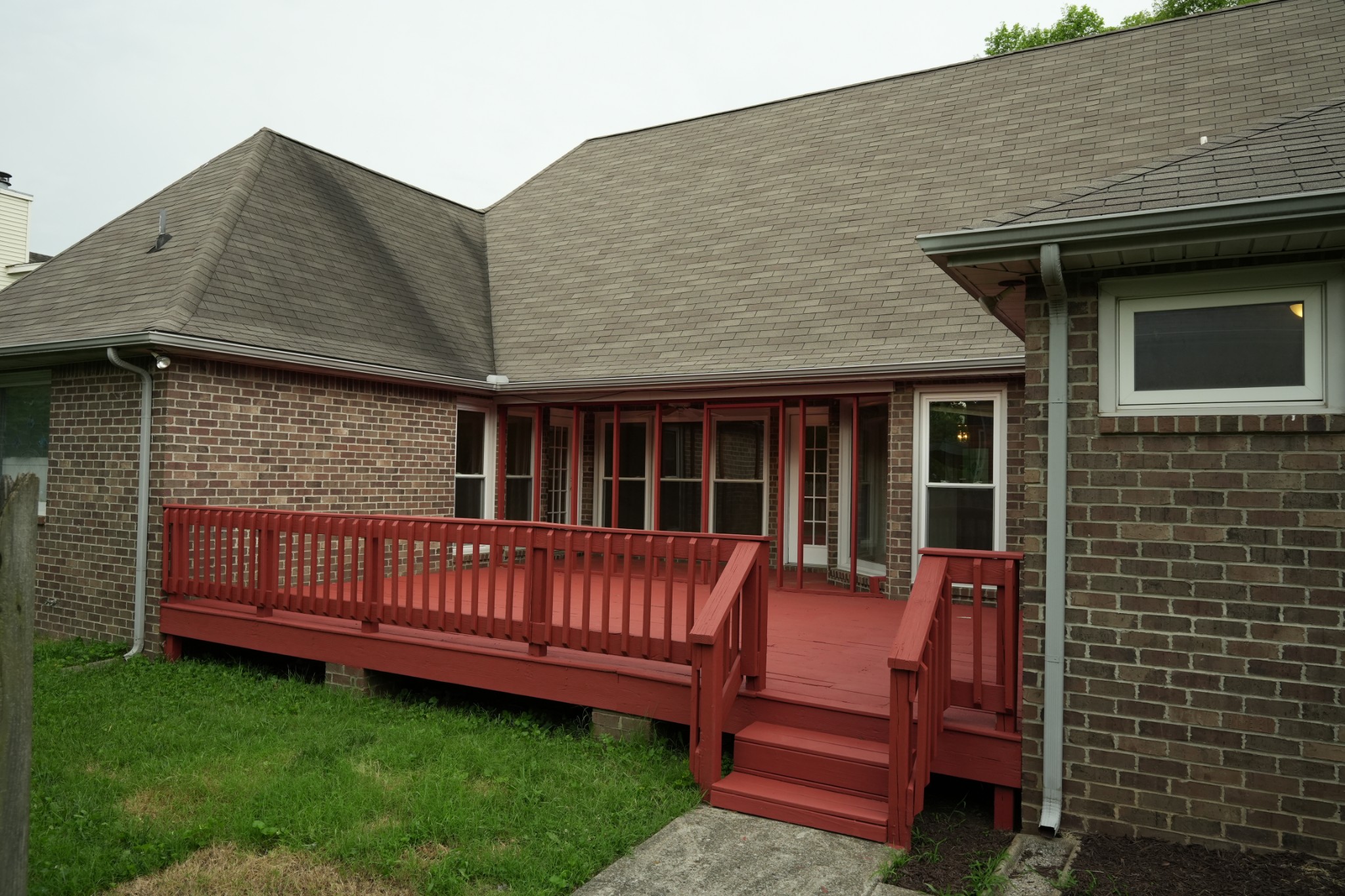 2810 Regenwood Dr, Murfreesboro, TN 37129