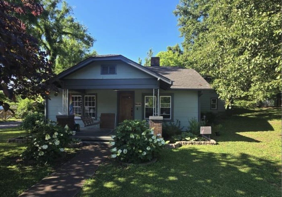 101 Rose St, Nashville, TN 37210