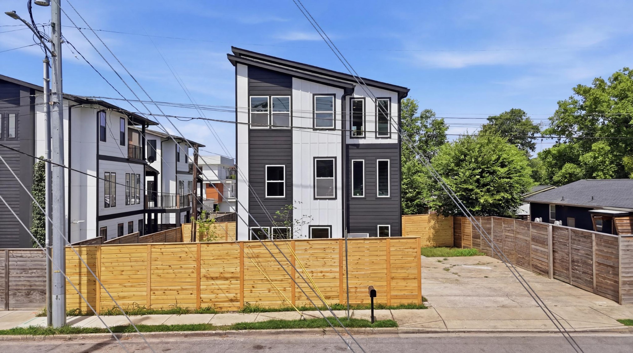 1203 14th Ave S, Nashville, TN 37212