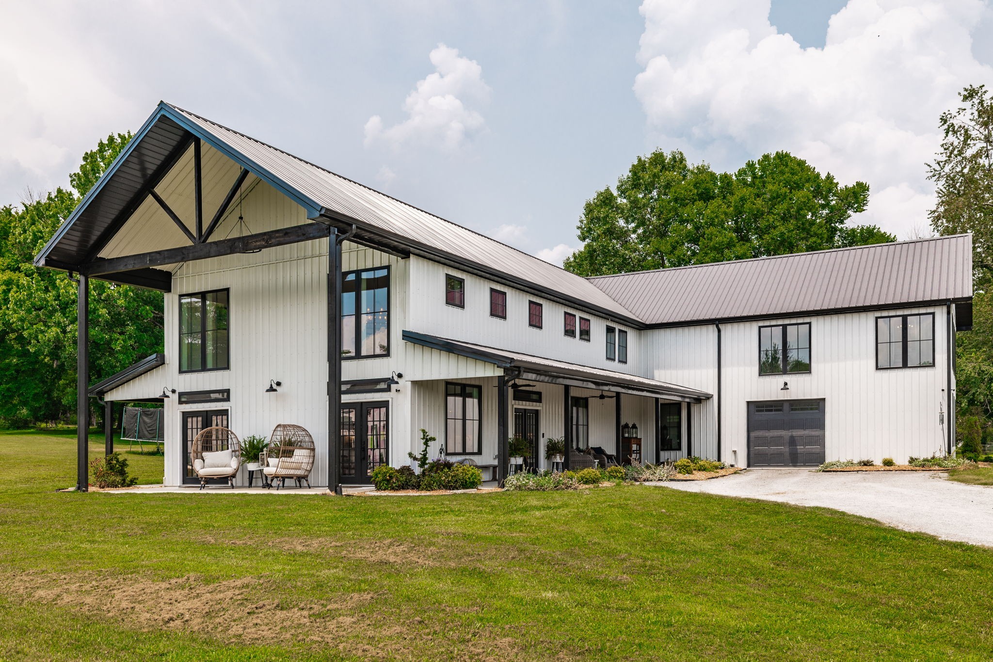 1243 Madison Creek Rd, Goodlettsville, TN 37072
