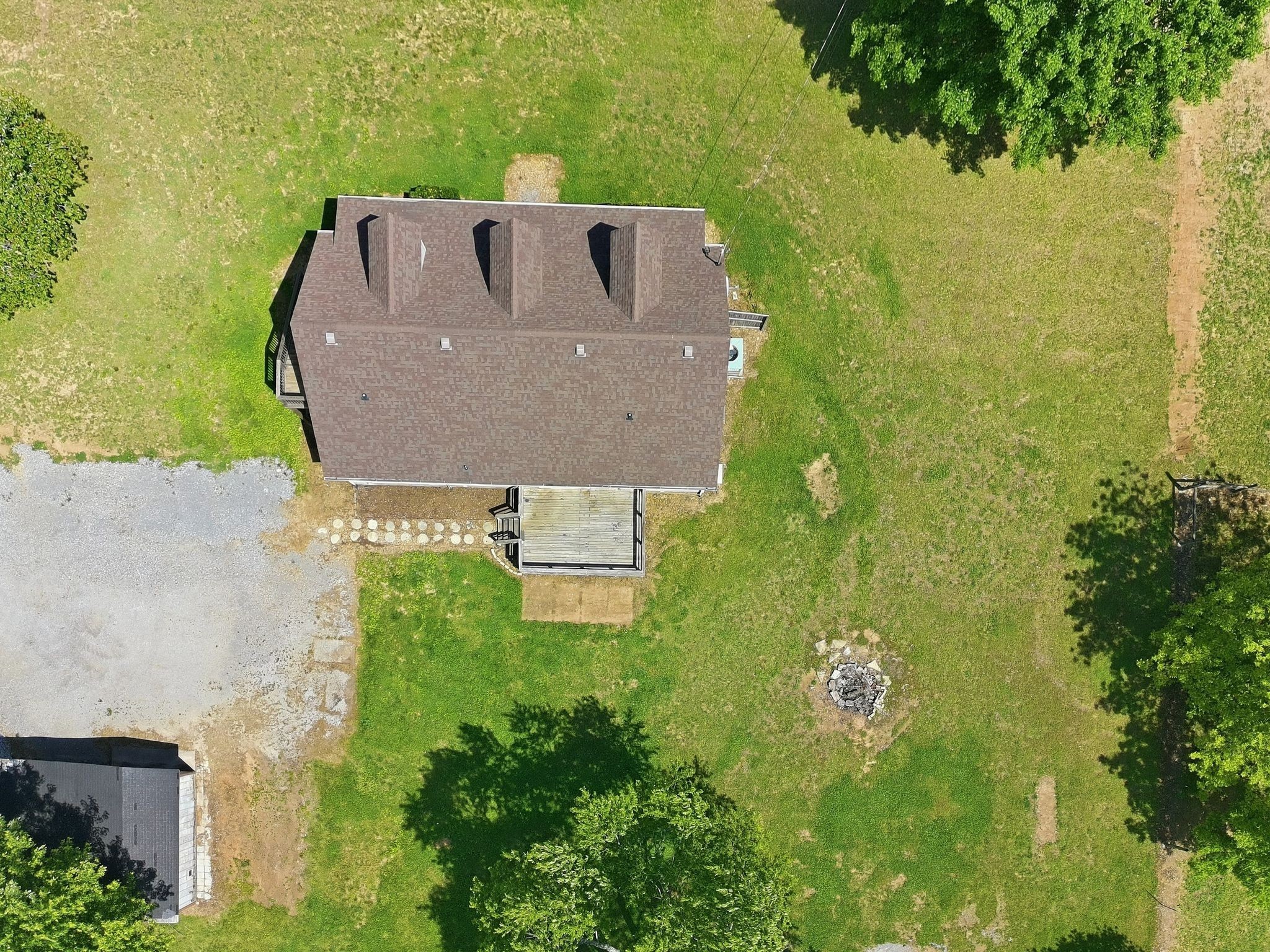 1167 John Sharp Rd, Columbia, TN 38401