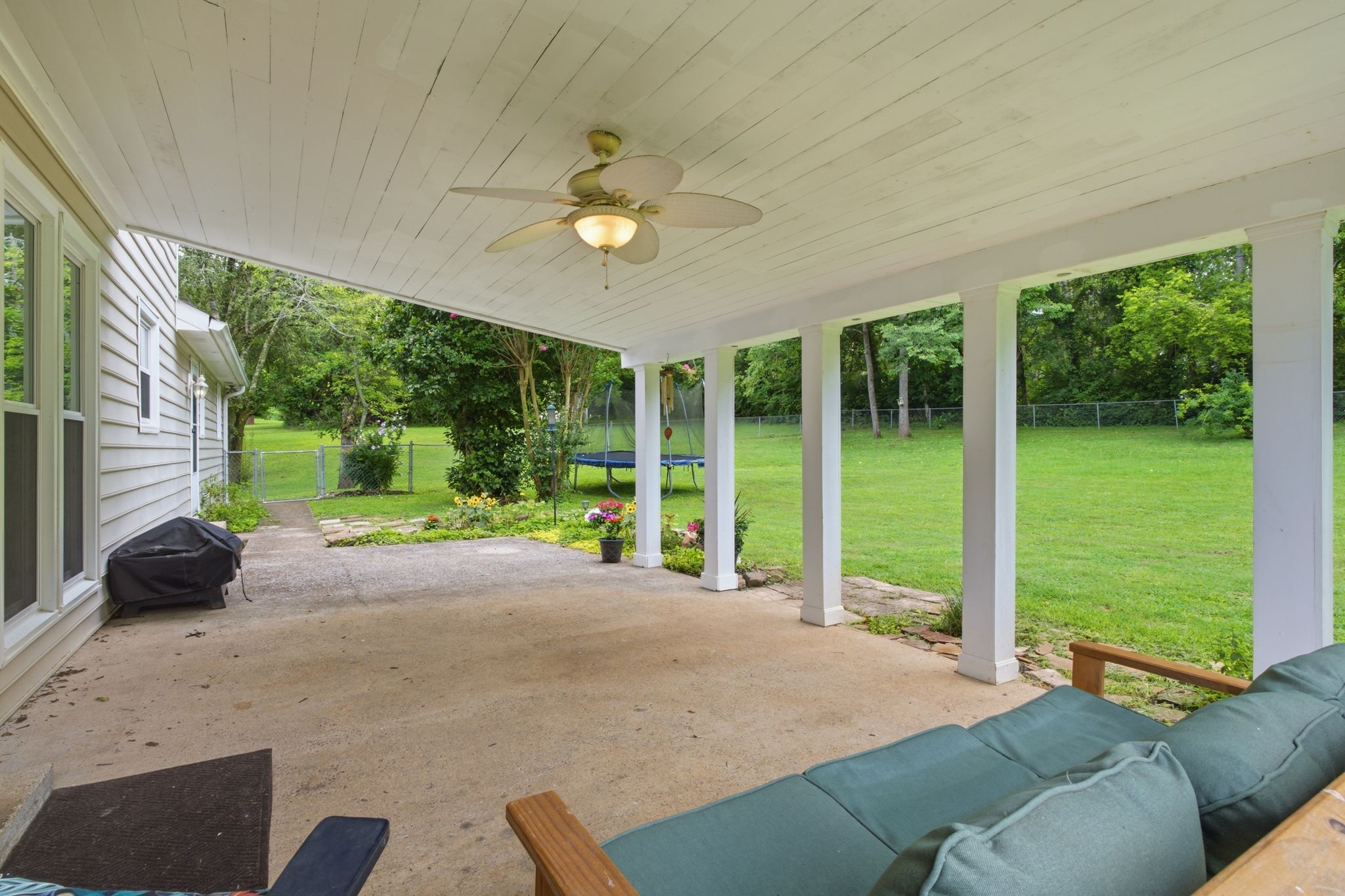 1829 Fox Chase Dr, Goodlettsville, TN 37072
