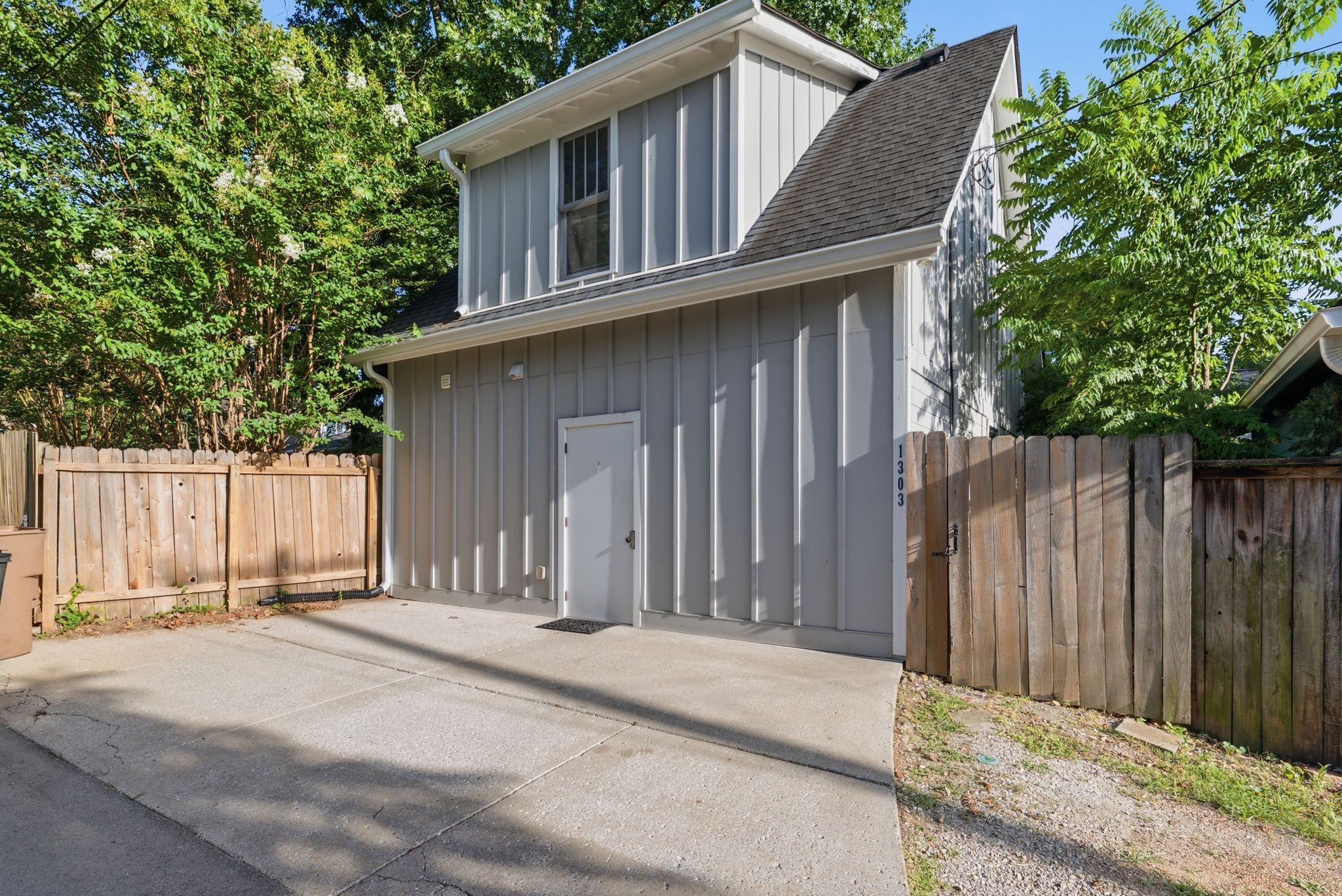 1303 Eastland Ave, Nashville, TN 37206
