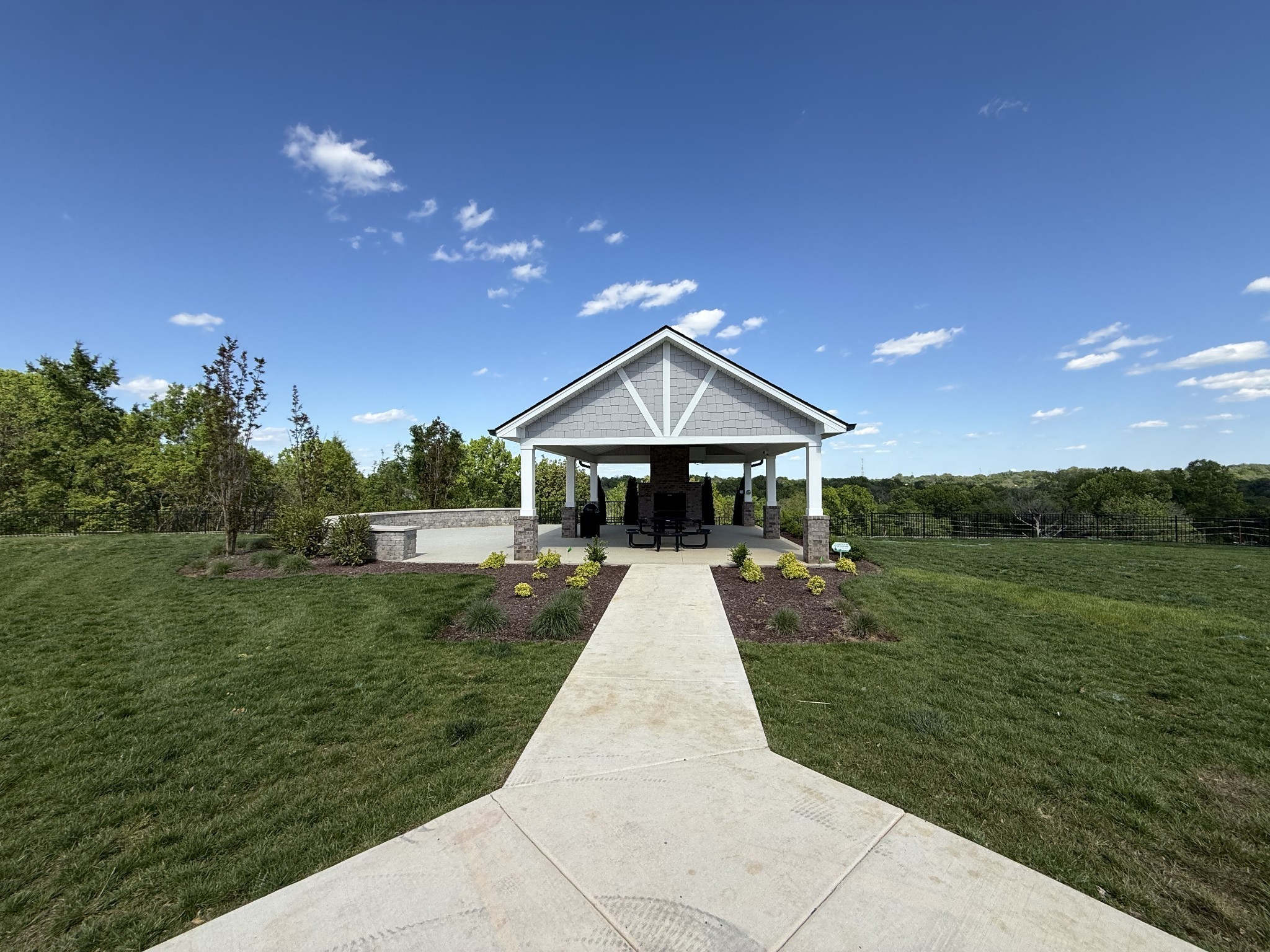 5004 Dayflower Dr, Hermitage, TN 37076