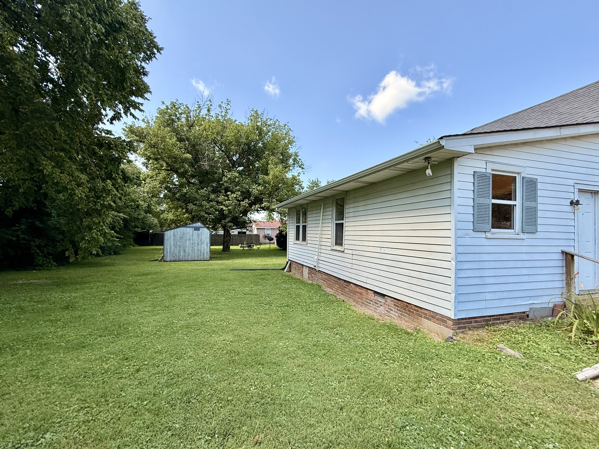 629 Martha Ave, Gallatin, TN 37066
