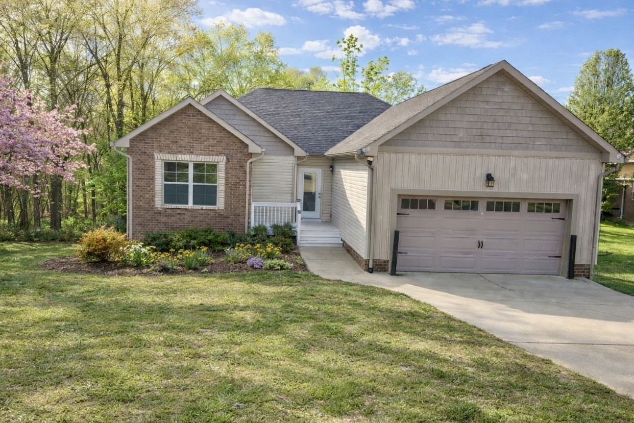250 Wagoners Way, Westmoreland, TN 37186