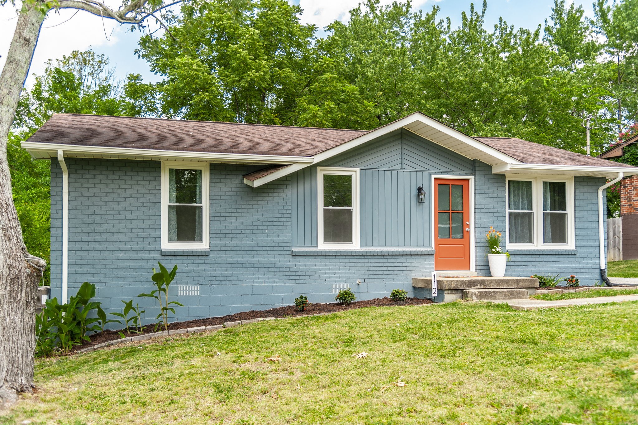 112 Crestmont Dr, Hendersonville, TN 37075
