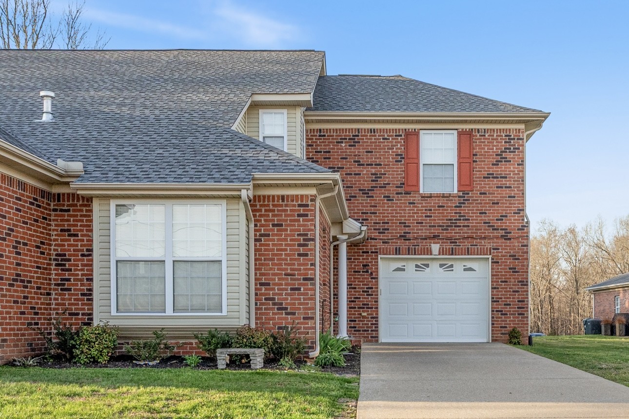 519 Bradford Dr, Dickson, TN 37055