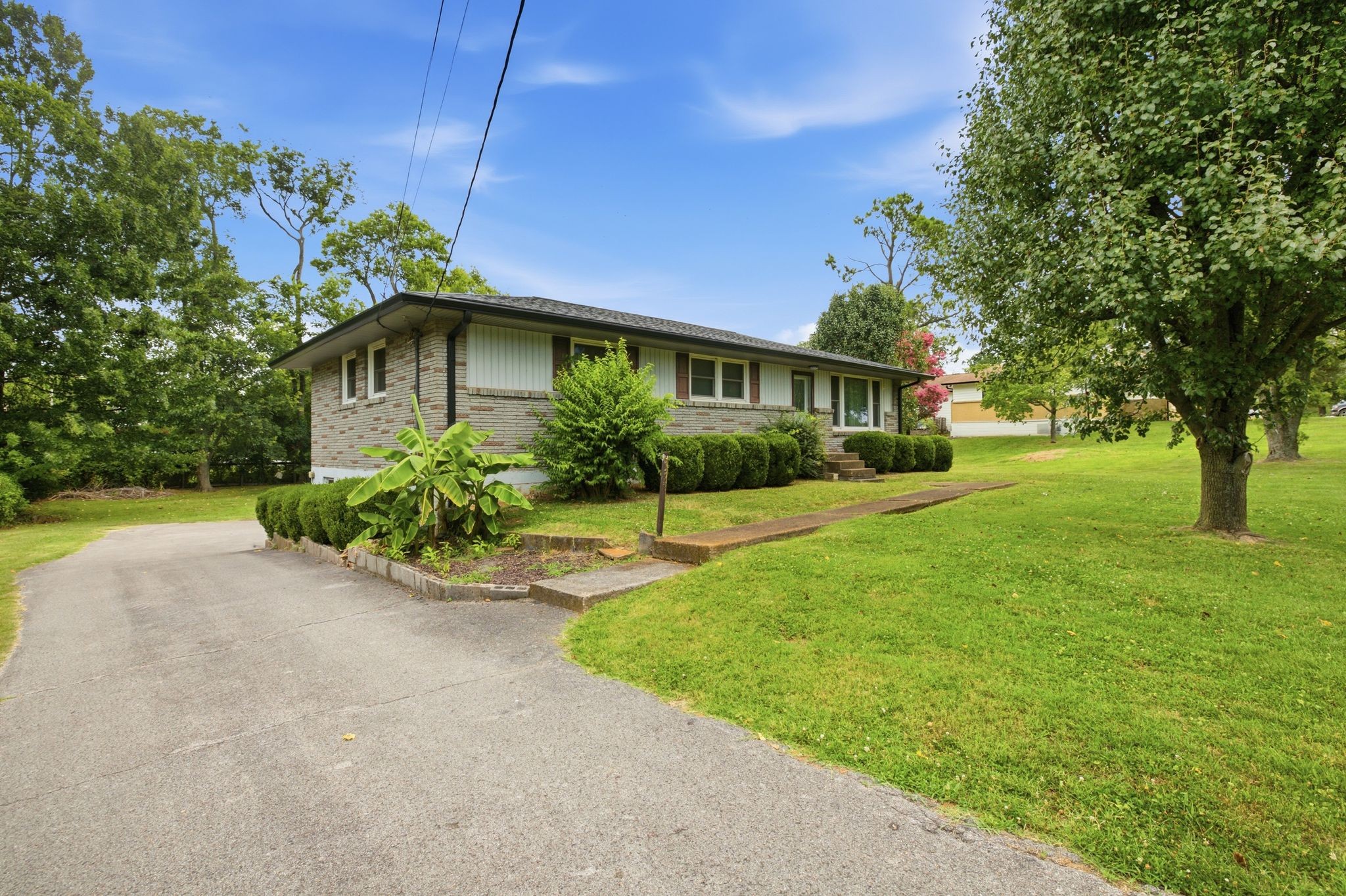 111 Belaire Dr, Smyrna, TN 37167