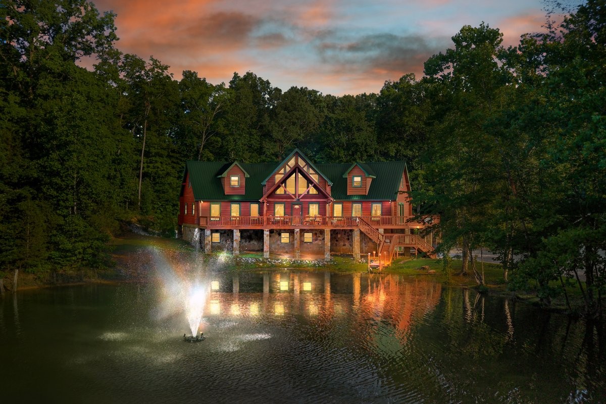 1172 Promise Land Rd, Charlotte, TN 37036