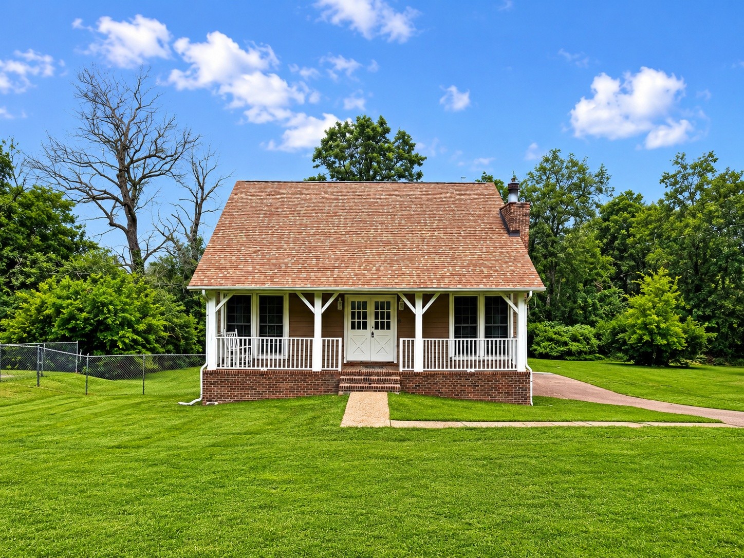 601 Maplewood Ln, Nashville, TN 37216