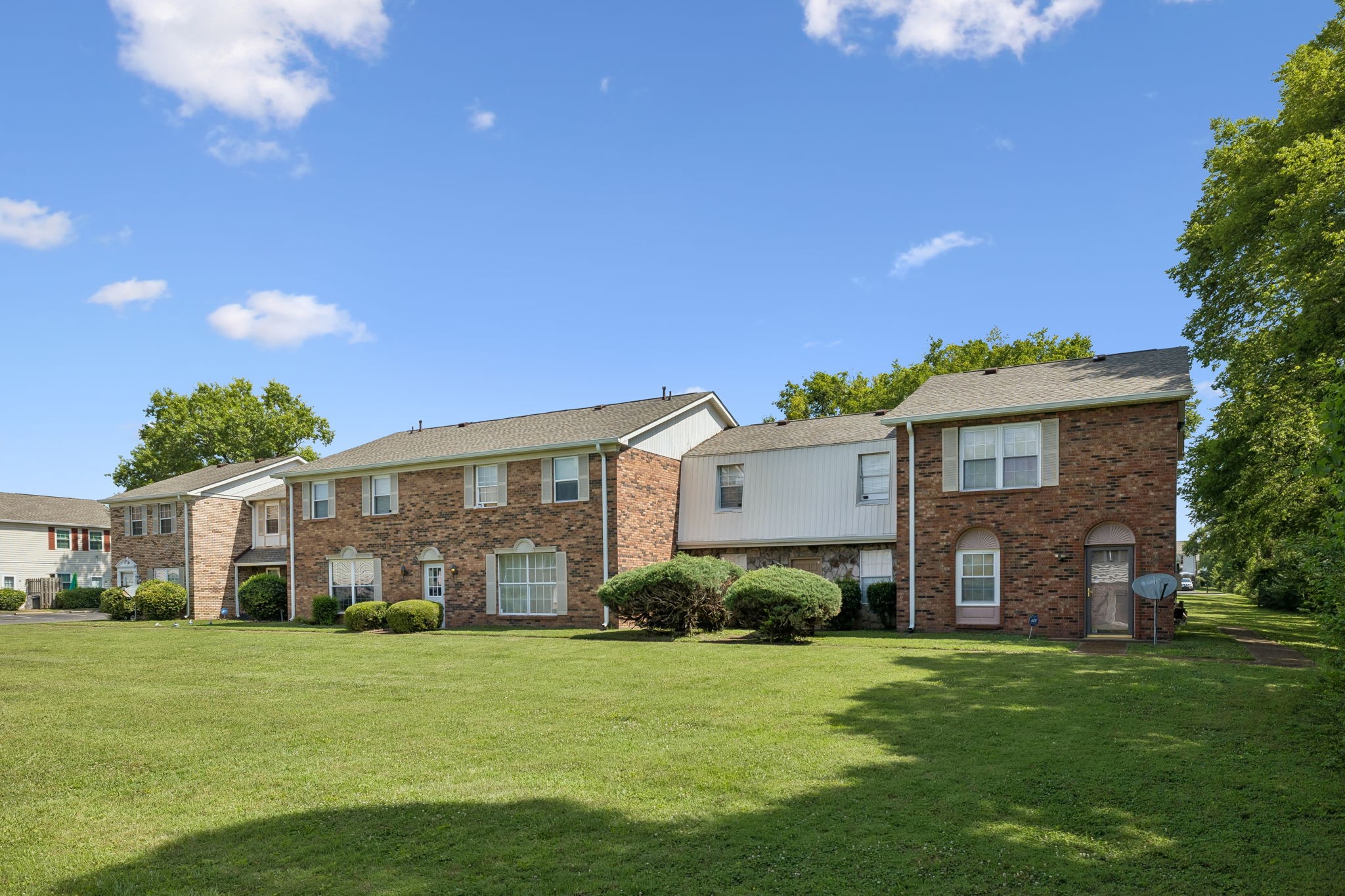 1301 Neelys Bend Rd #21, Madison, TN 37115
