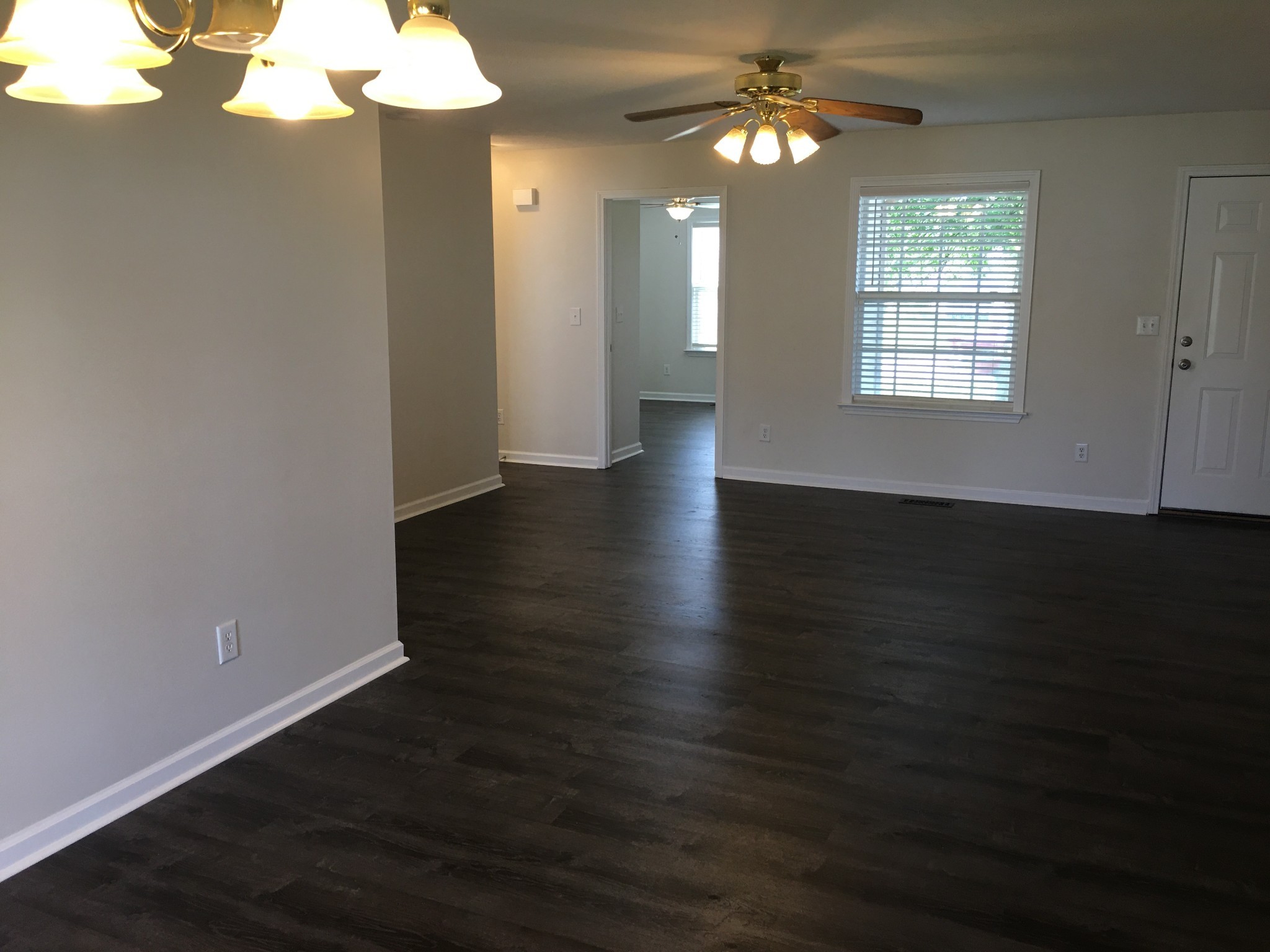 2012 Stafford Dr, Columbia, TN 38401
