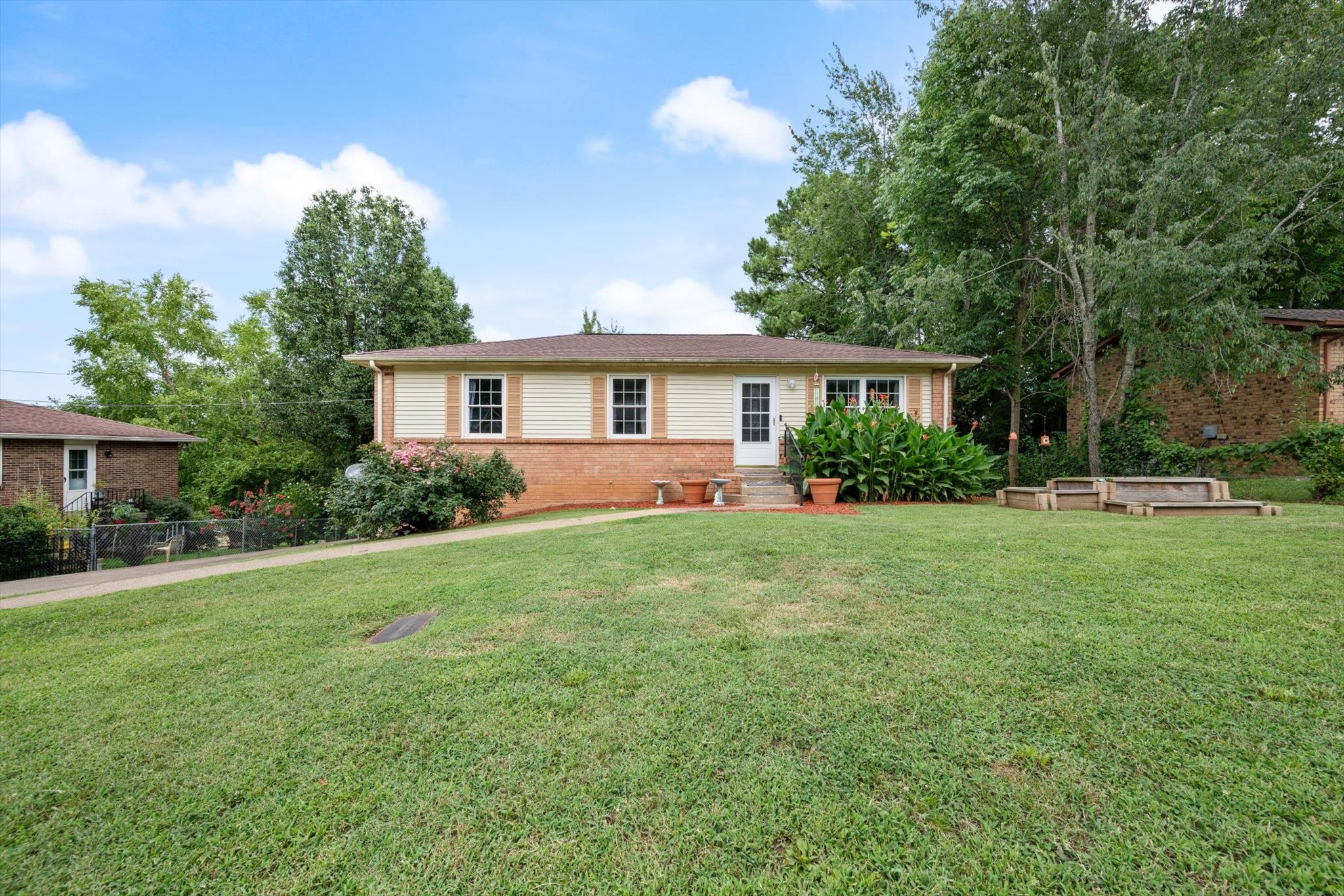 117 Mimosa Dr, Springfield, TN 37172