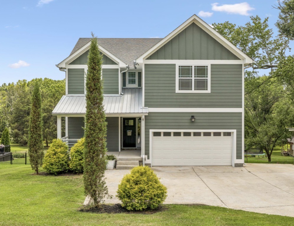 326 Twin Cove Dr, Lebanon, TN 37087