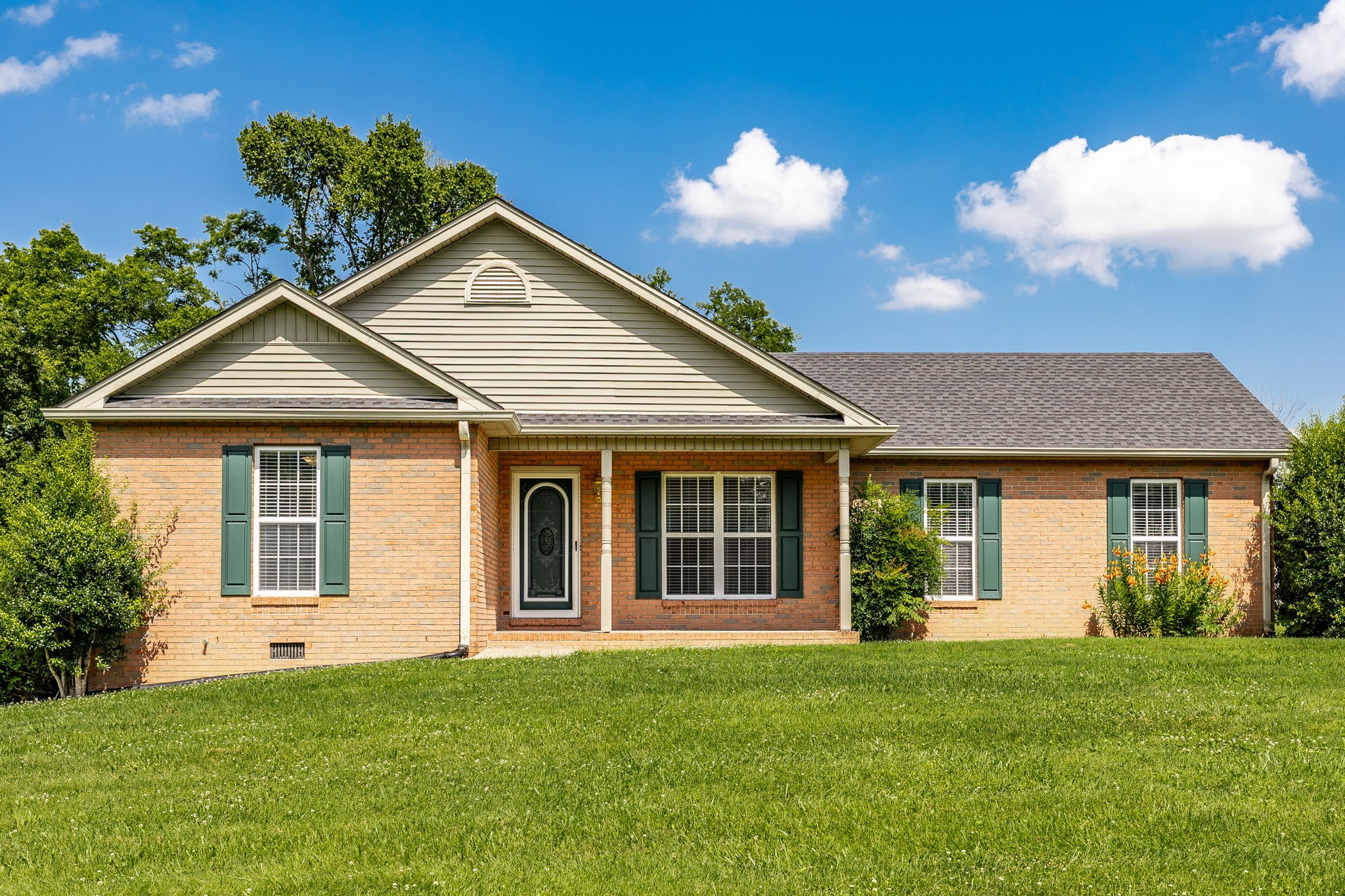 1006 Lewis Jones Blvd, Gallatin, TN 37066