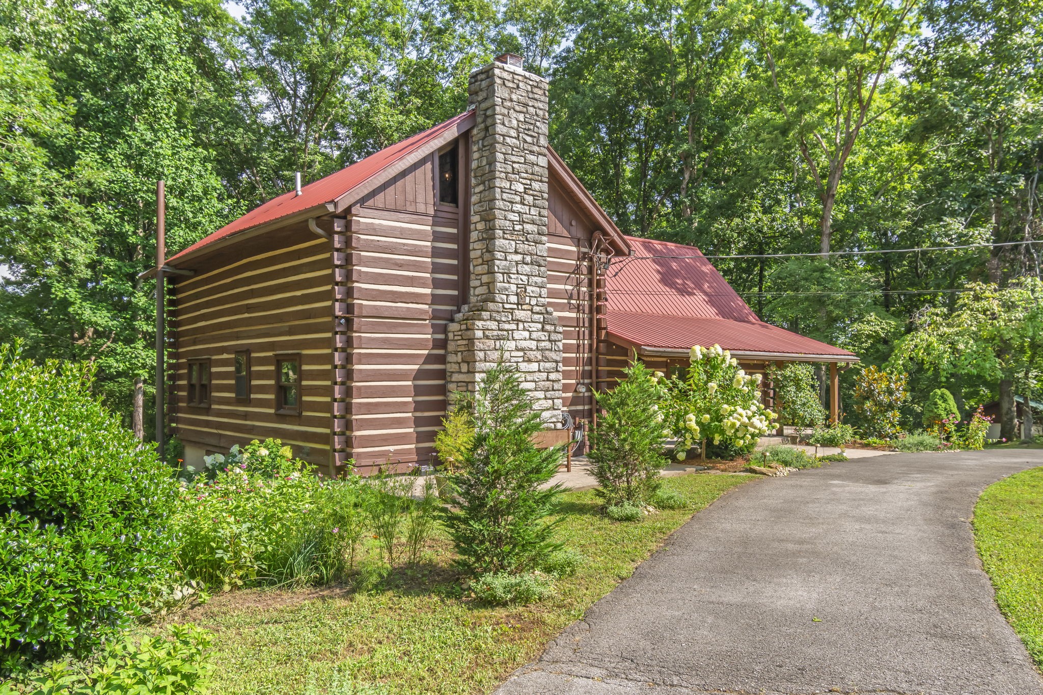 3608 Sams Creek Rd, Pegram, TN 37143