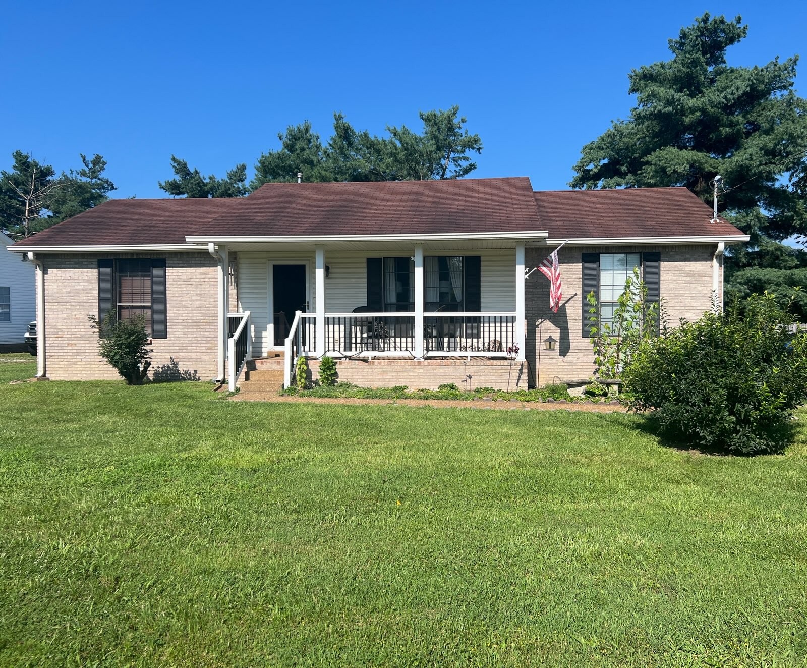 104 Bridlewood Ct, White House, TN 37188