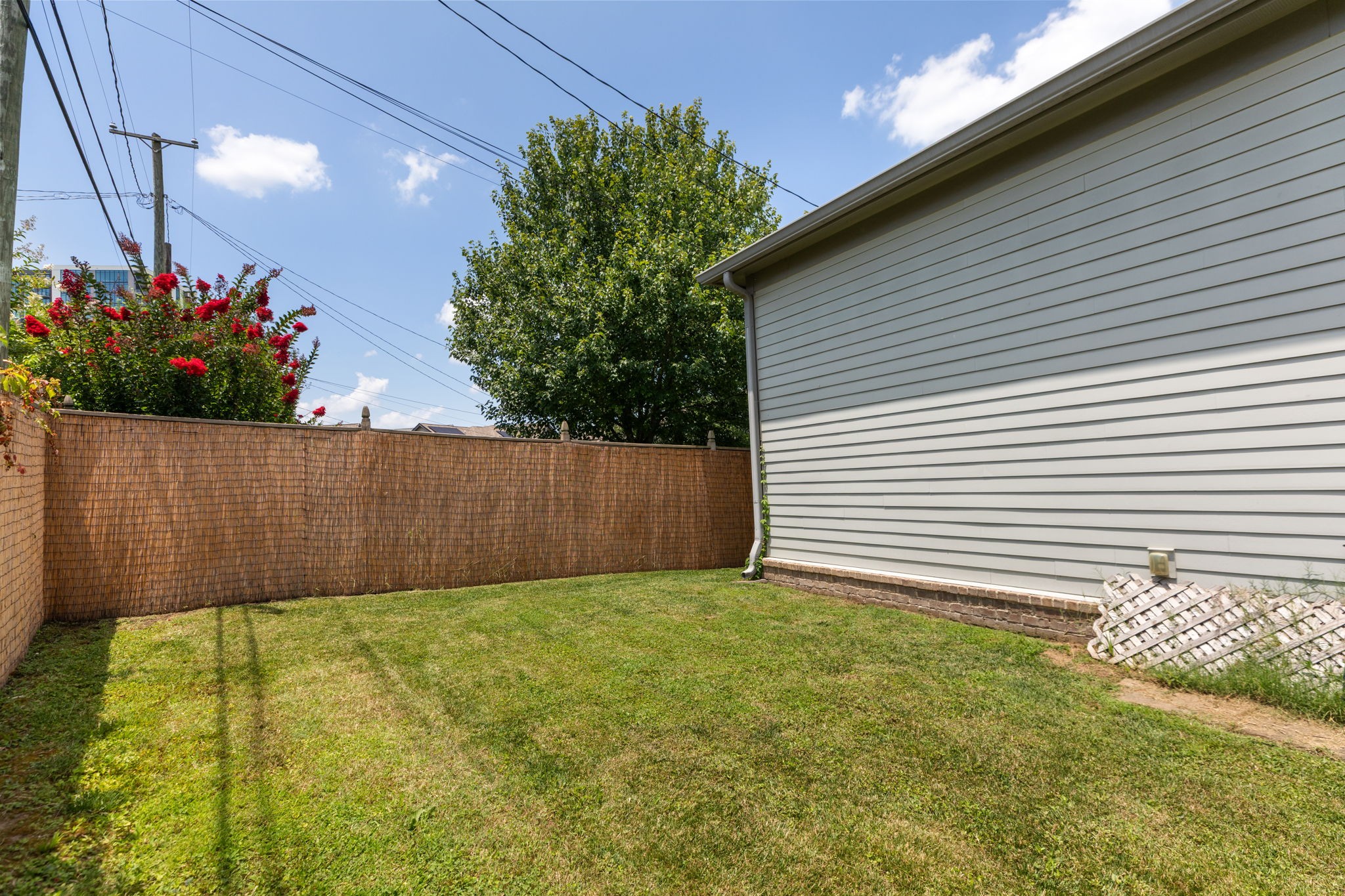 1917 Warfield Dr, Nashville, TN 37215