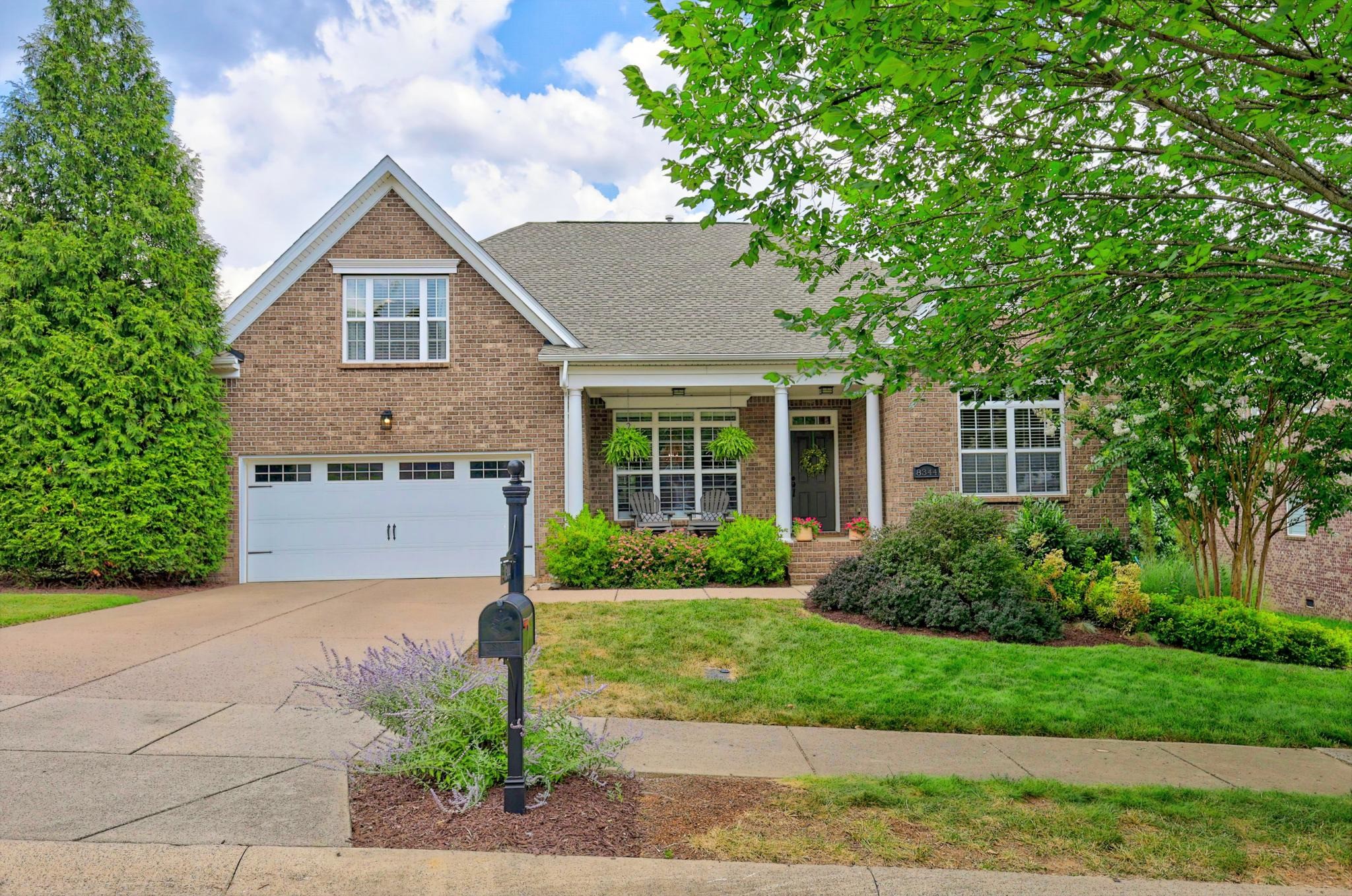 8344 Parkfield Dr, Nolensville, TN 37135